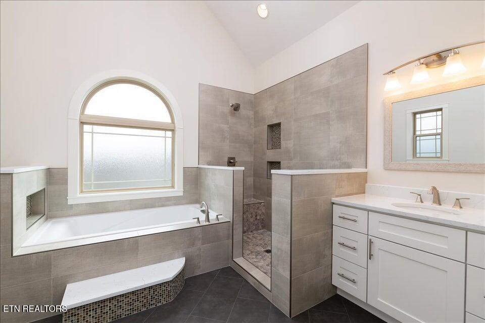 7246 Settlers Path Lane