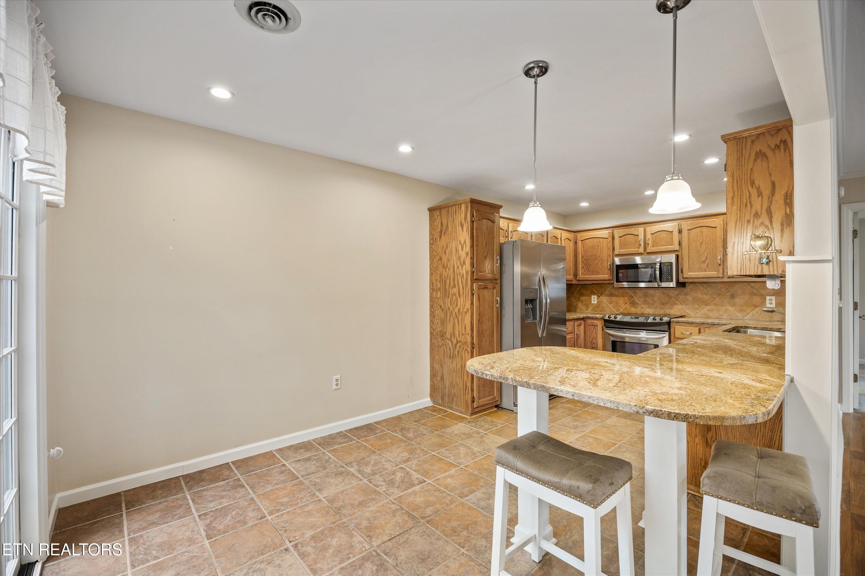 921 Portsmouth Circle