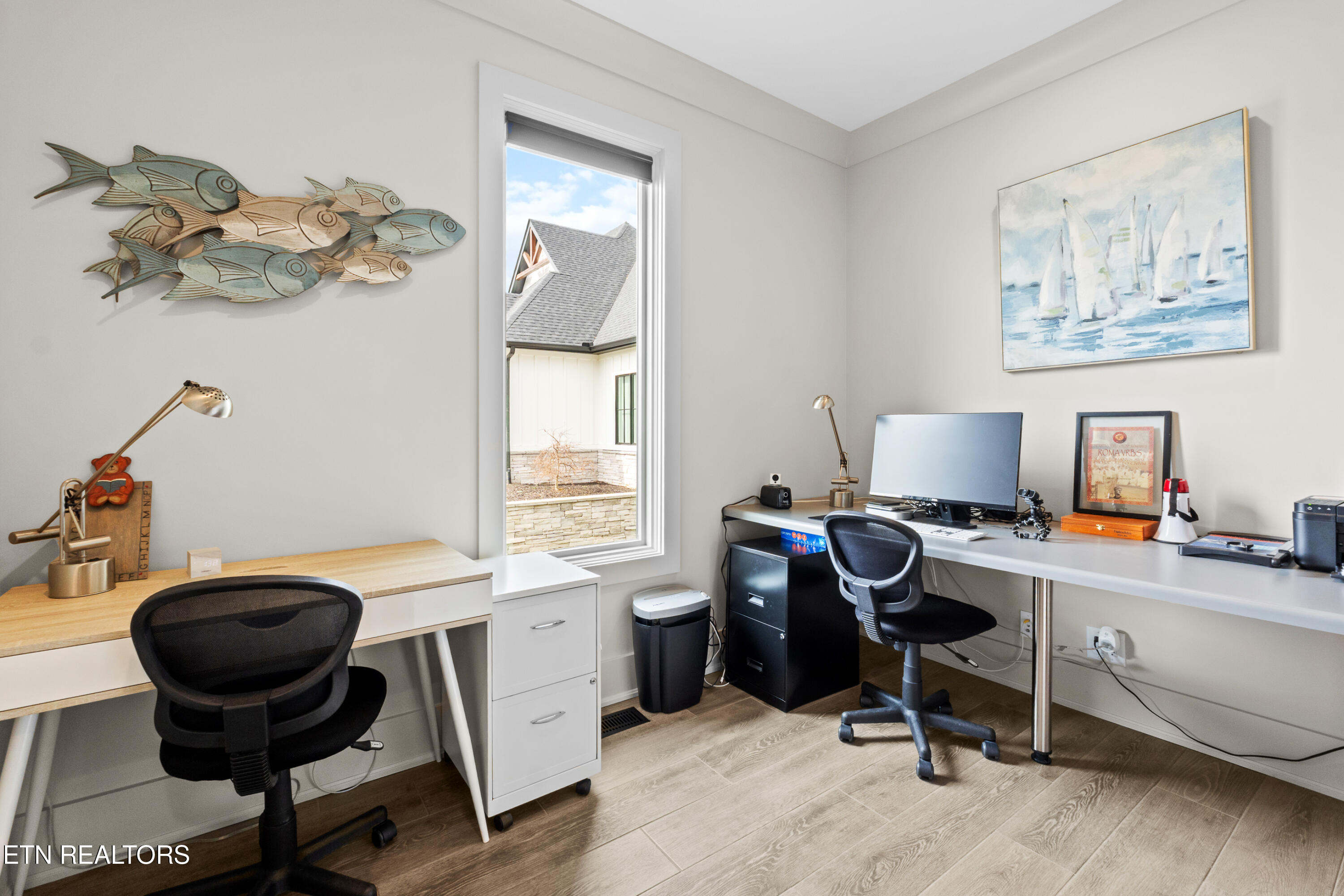 3702 Promontory Point