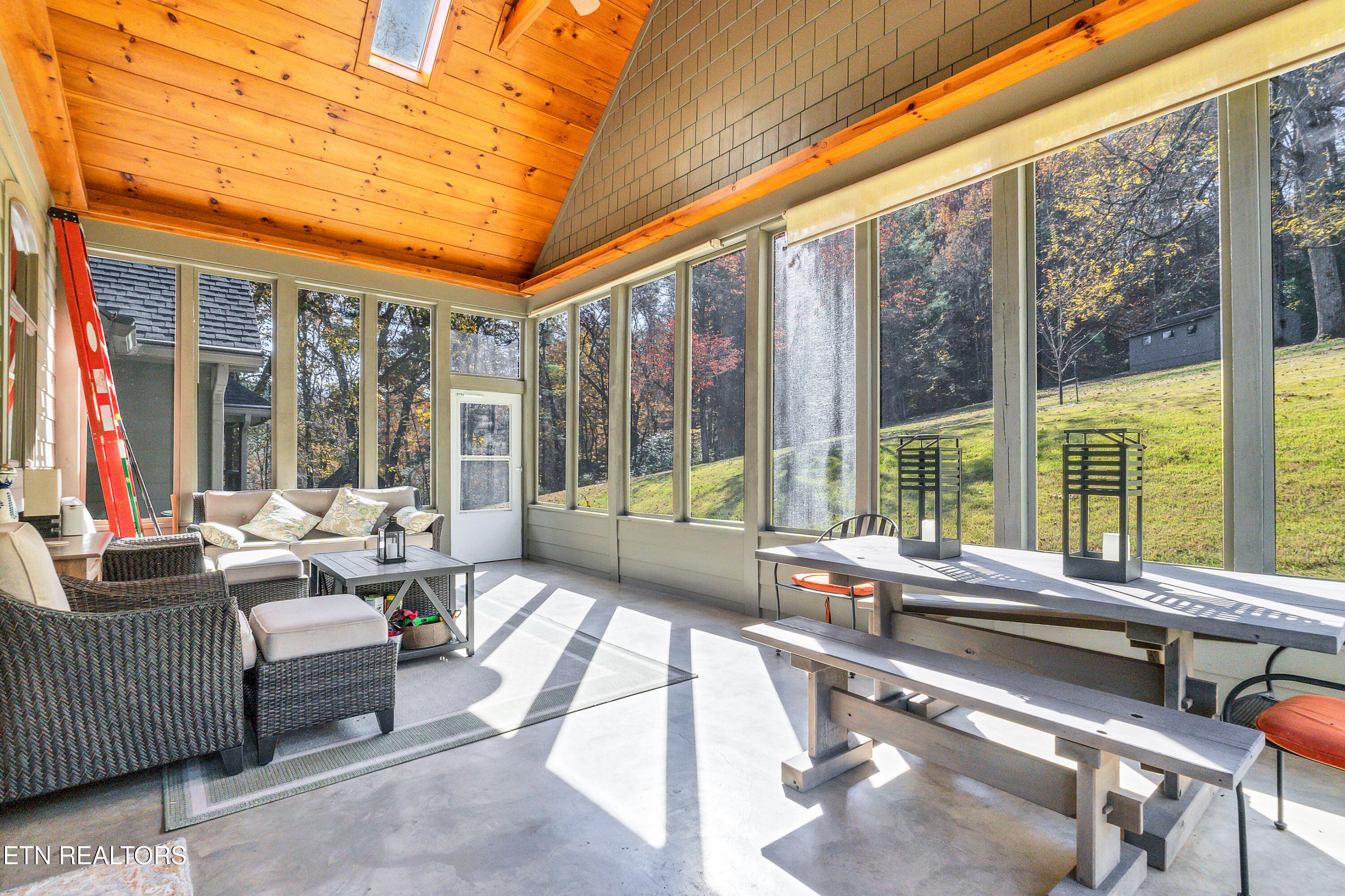 6260 E Lamar Alex Pkwy