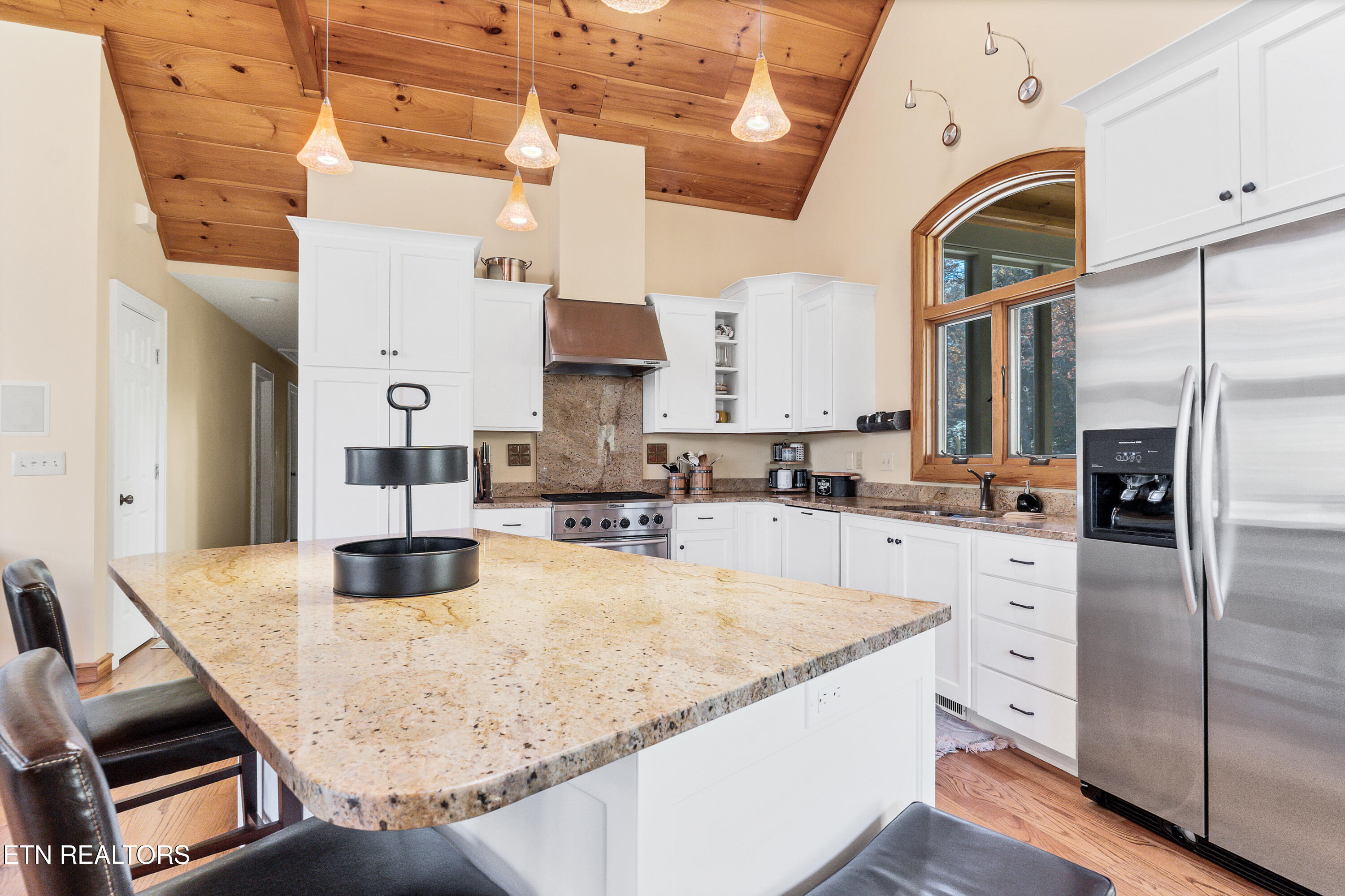 6260 E Lamar Alex Pkwy