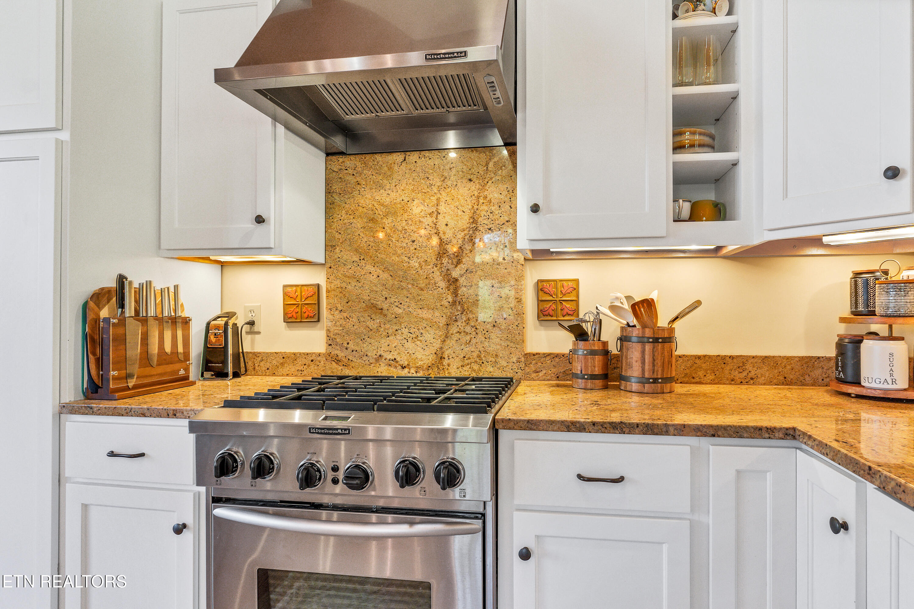 6260 E Lamar Alex Pkwy