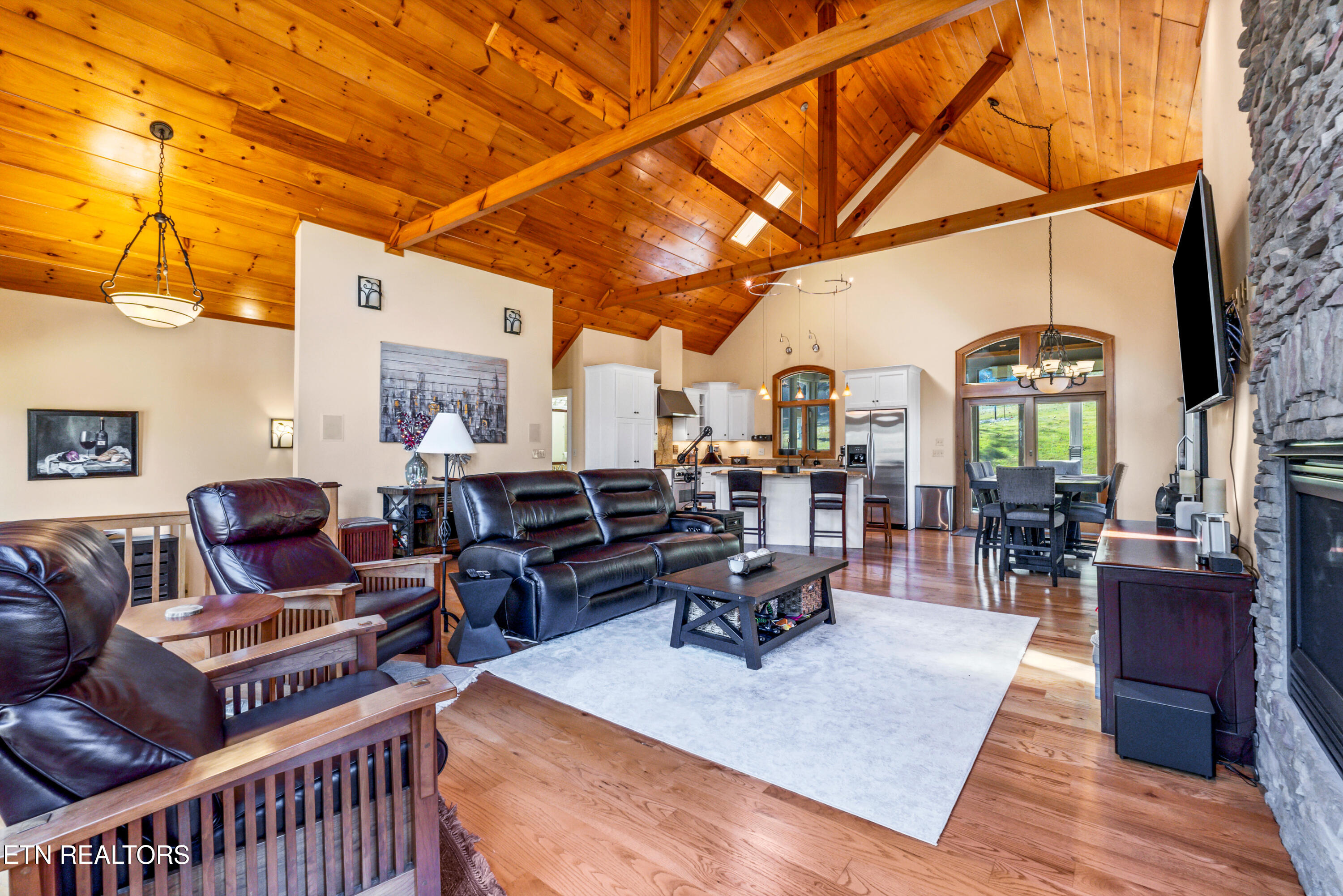 6260 E Lamar Alex Pkwy