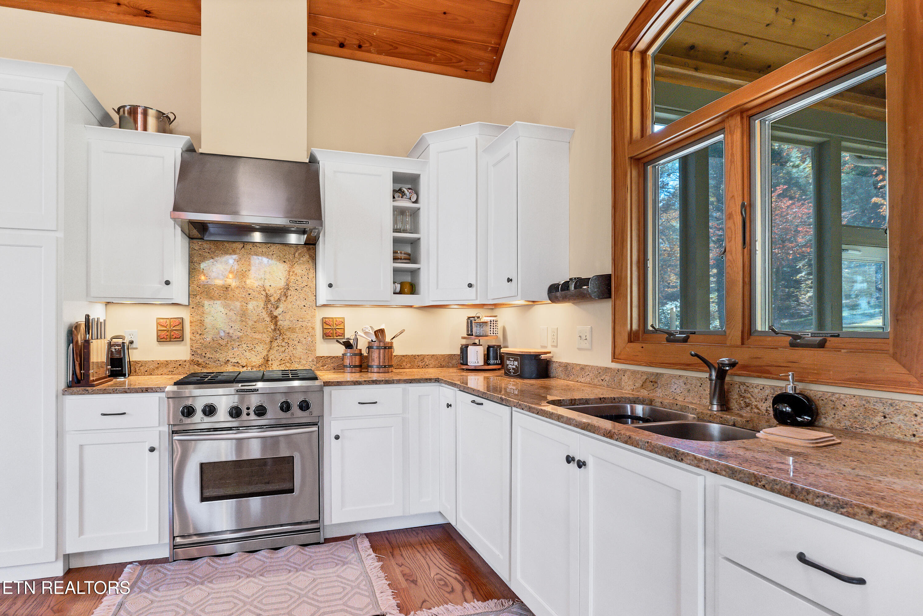 6260 E Lamar Alex Pkwy