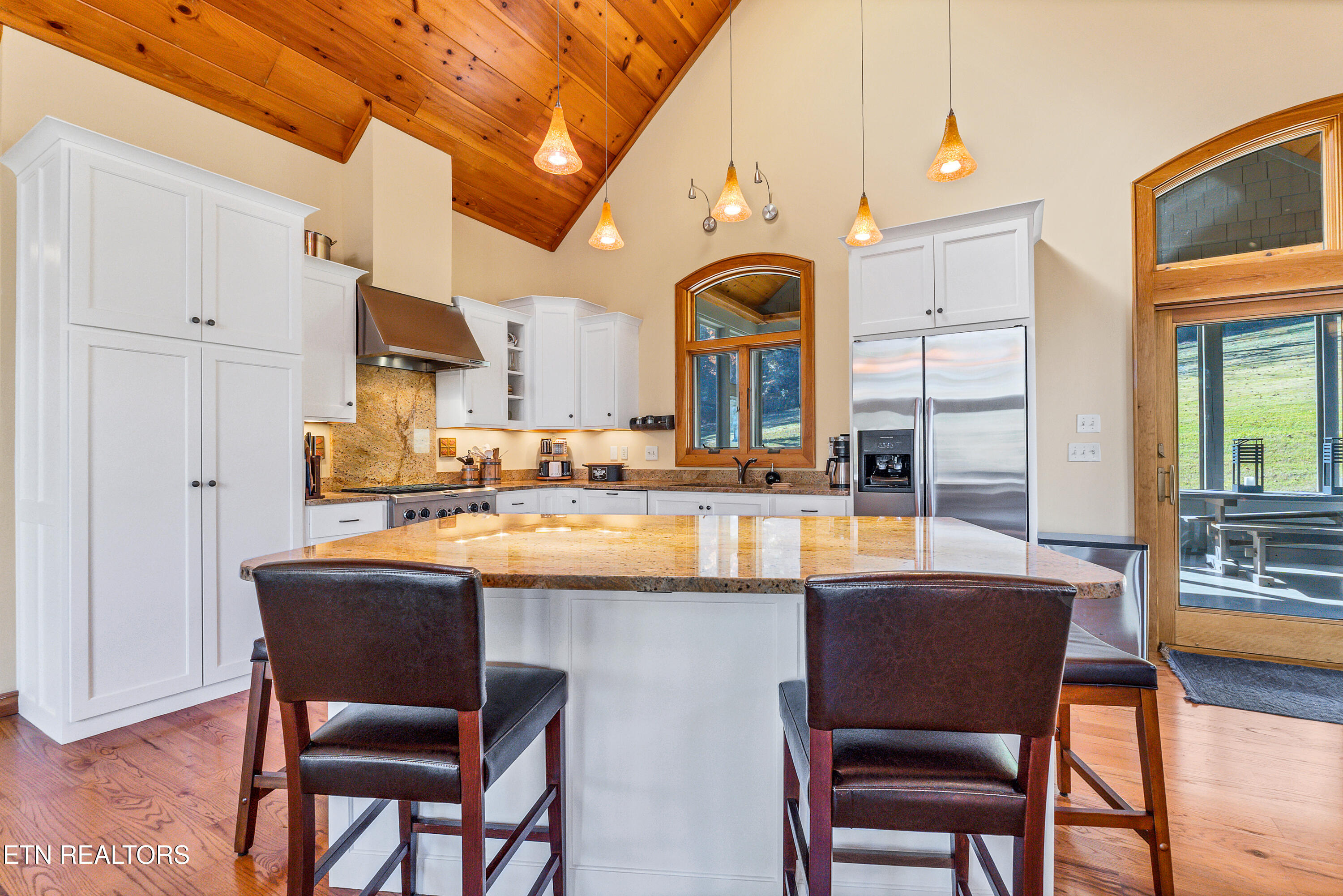 6260 E Lamar Alex Pkwy