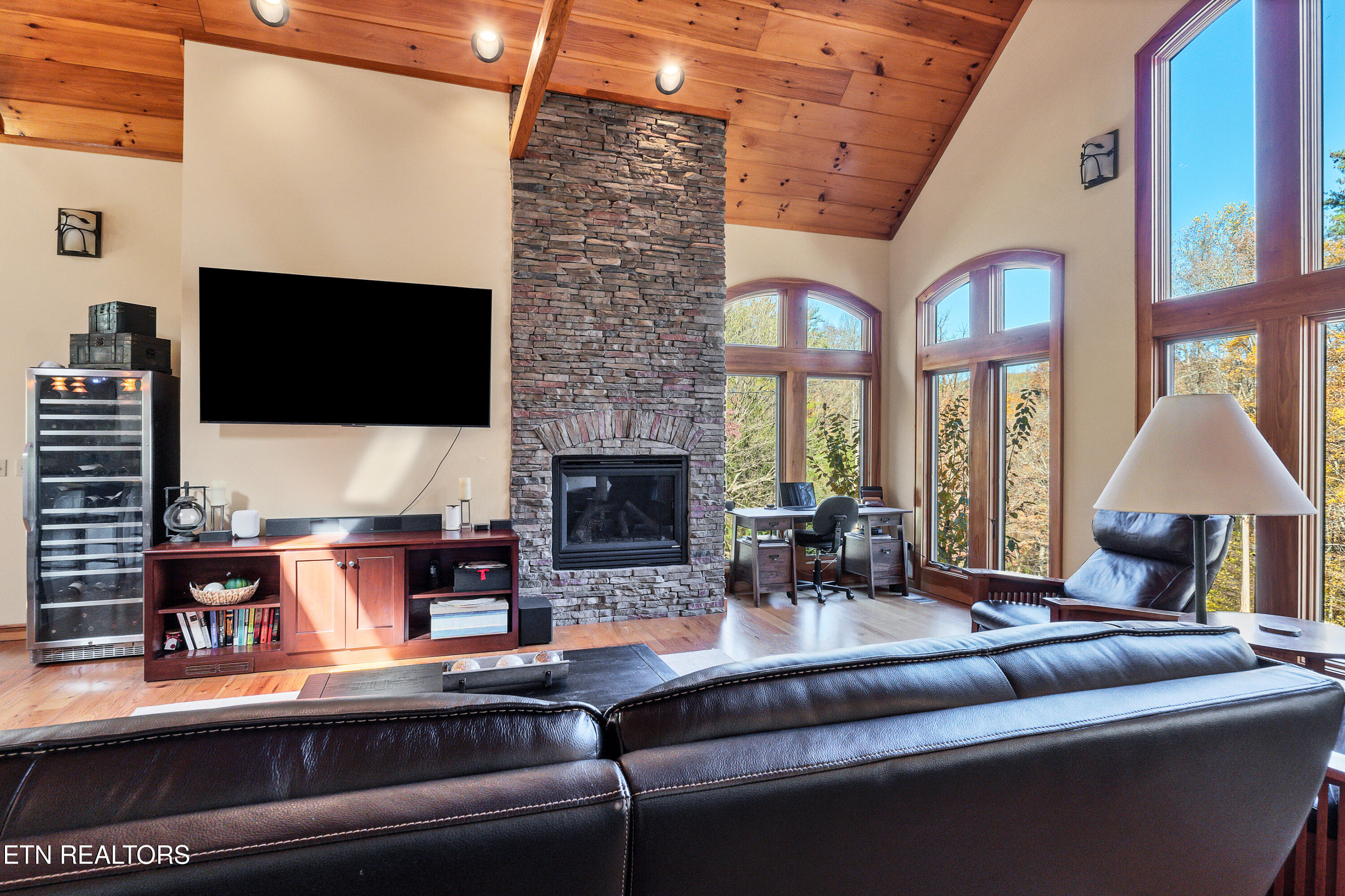 6260 E Lamar Alex Pkwy