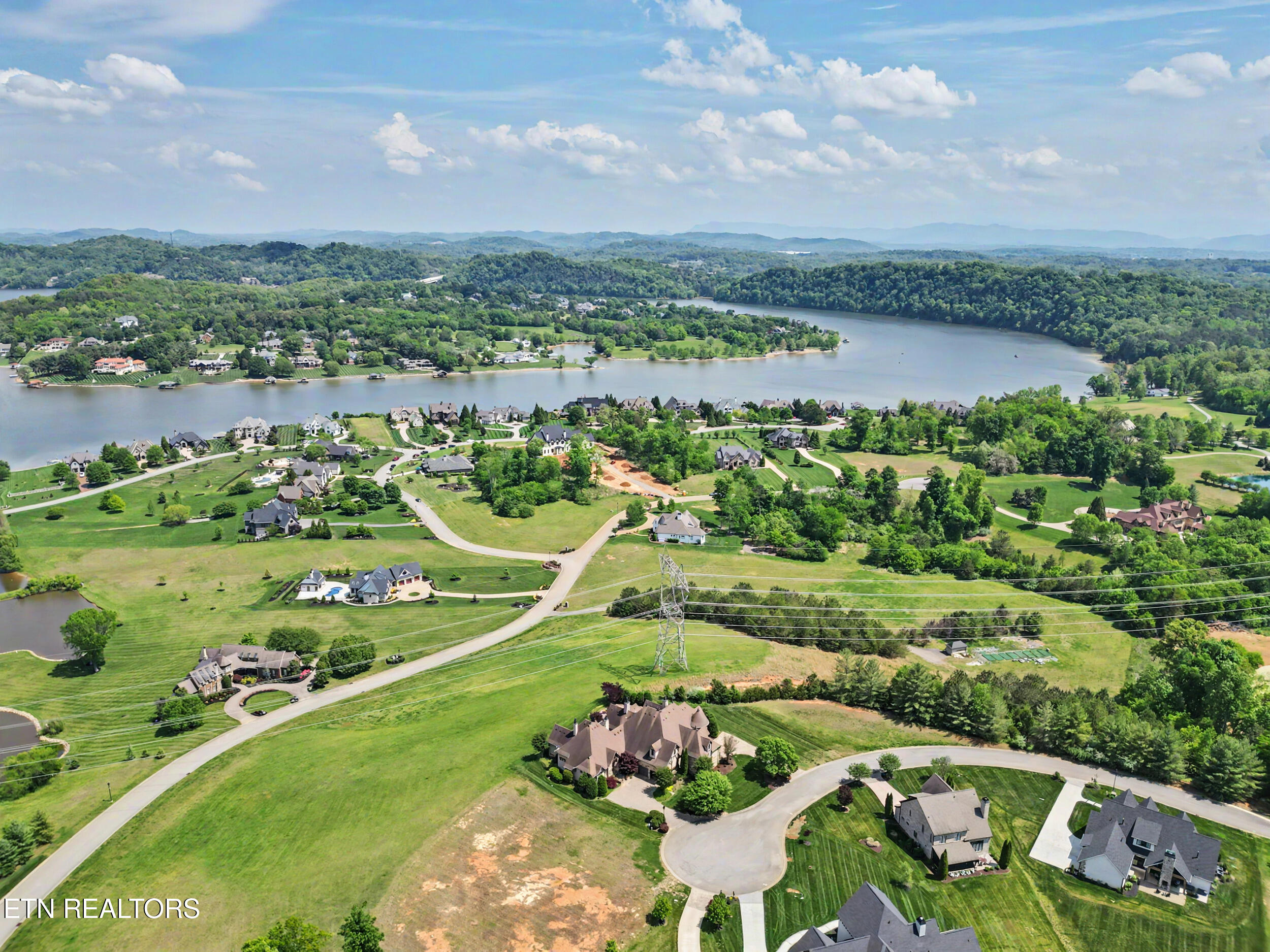 3320 High Pointe Way