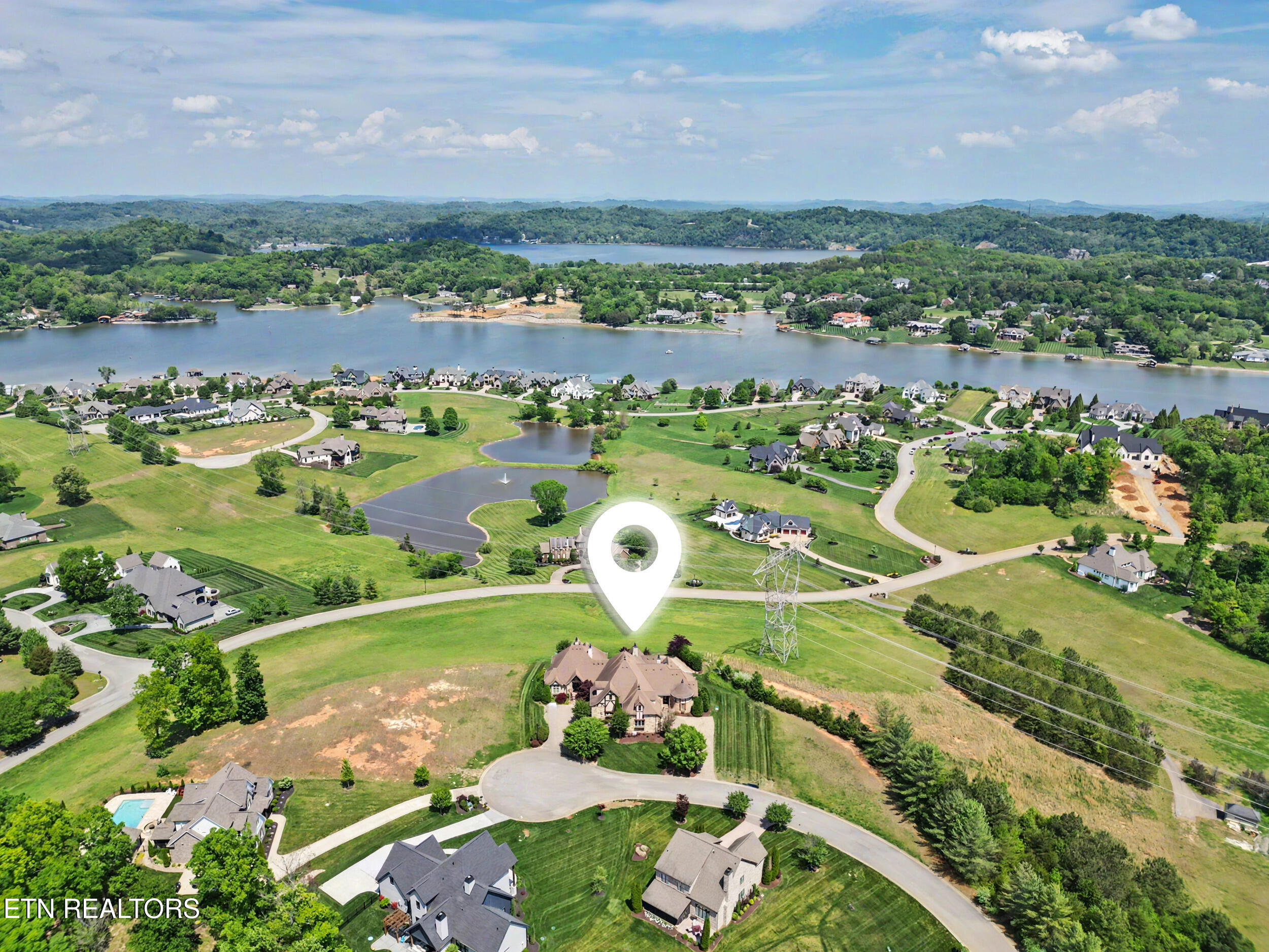 3320 High Pointe Way