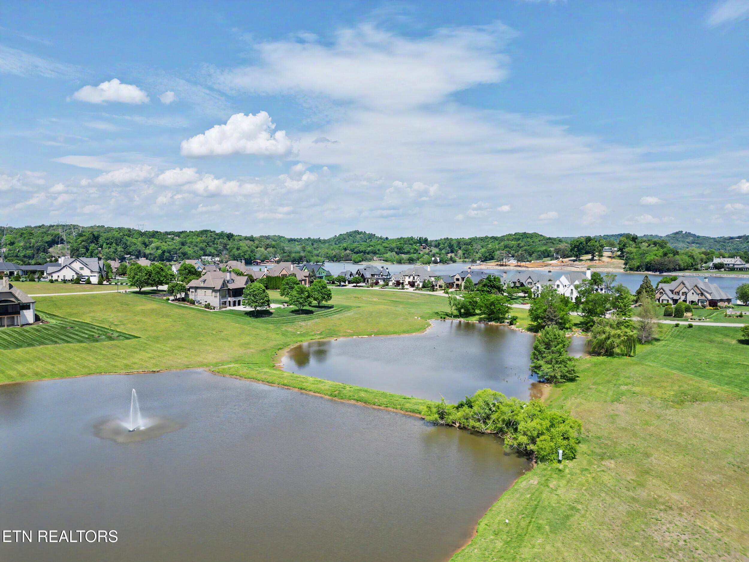 3320 High Pointe Way