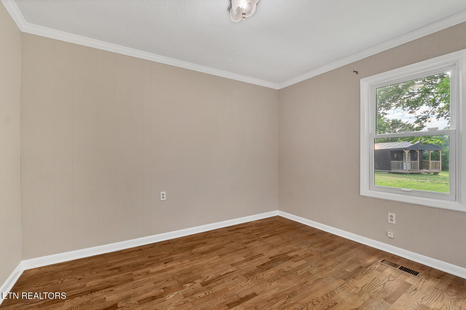 1533 Middlesettlements Rd