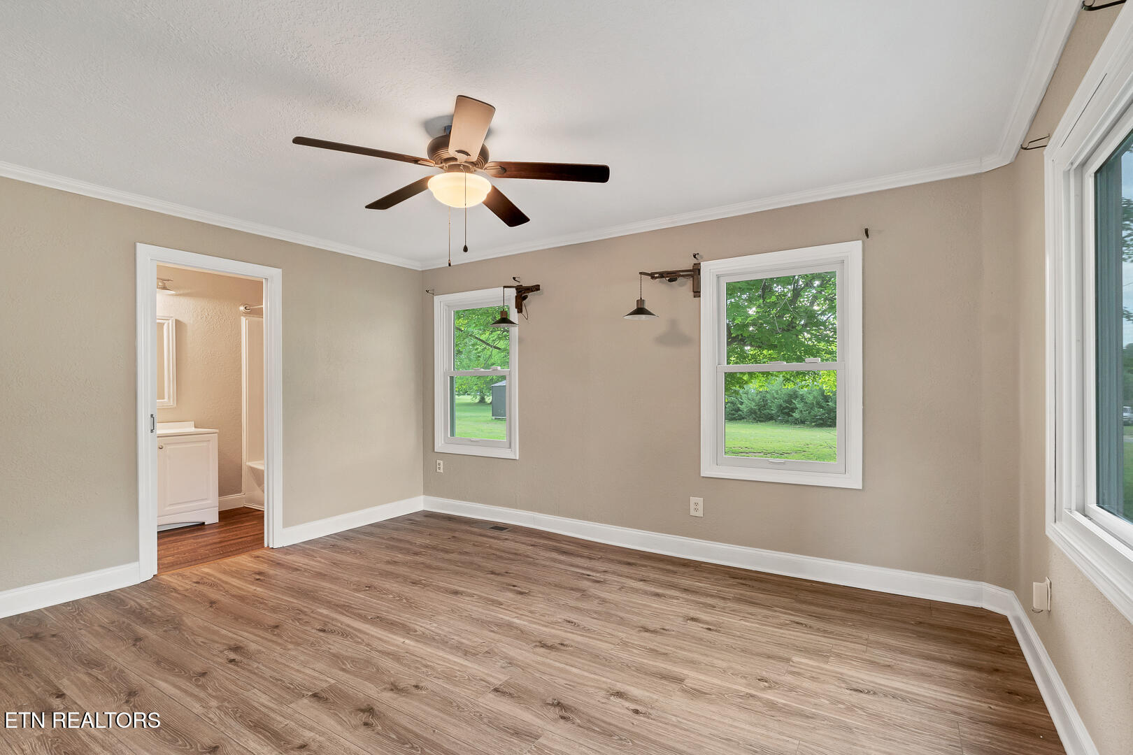 1533 Middlesettlements Rd