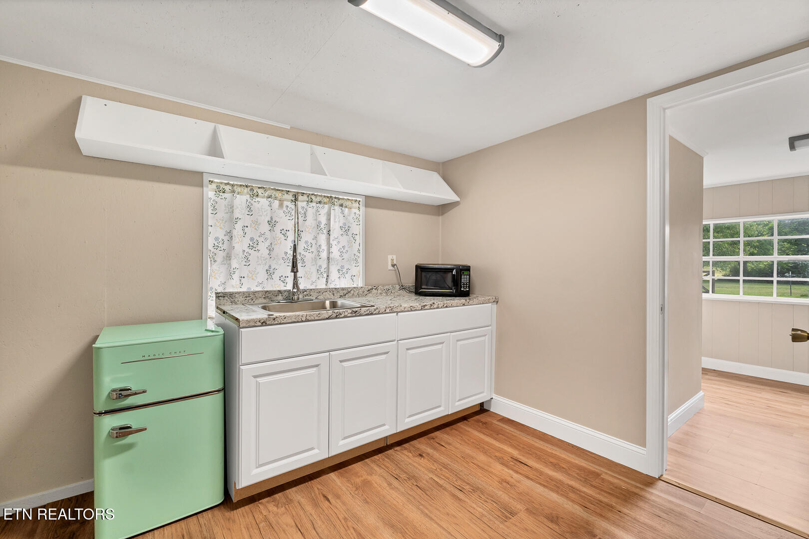 1533 Middlesettlements Rd