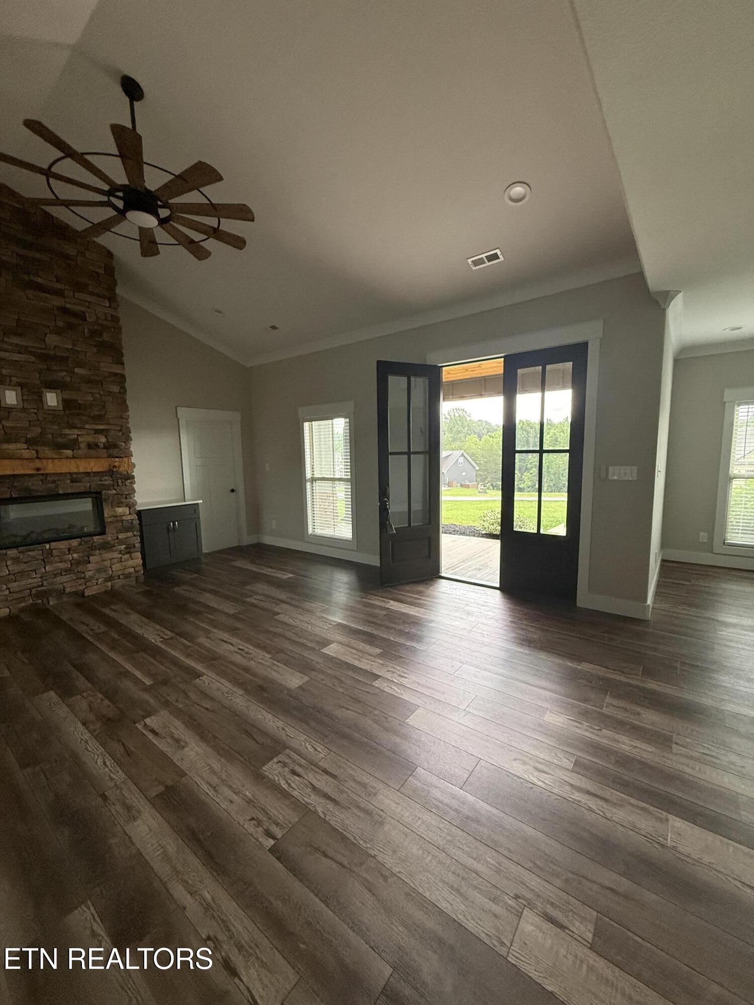 849 Pinebrooke Drive