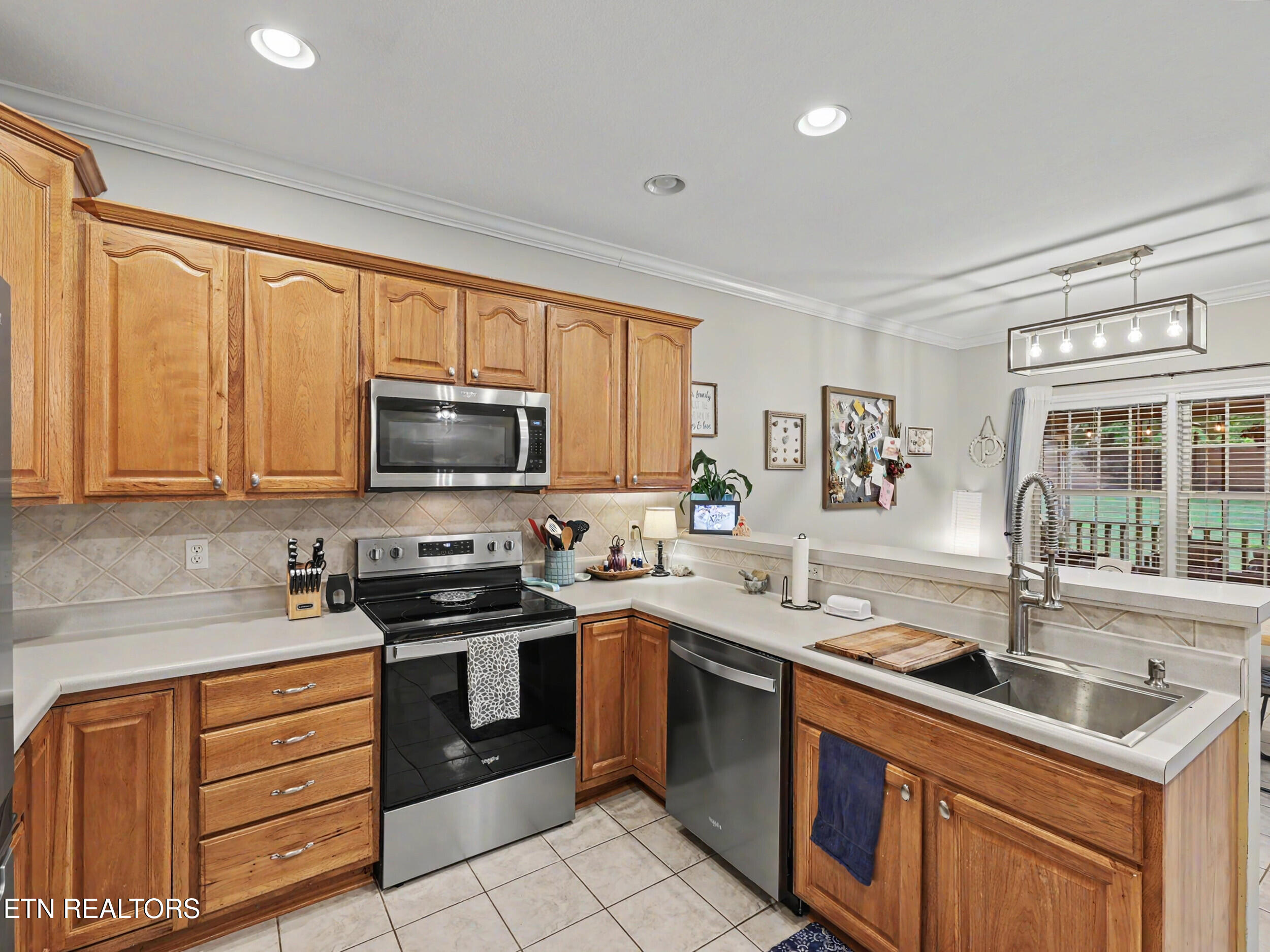 607 Valley Hill Lane