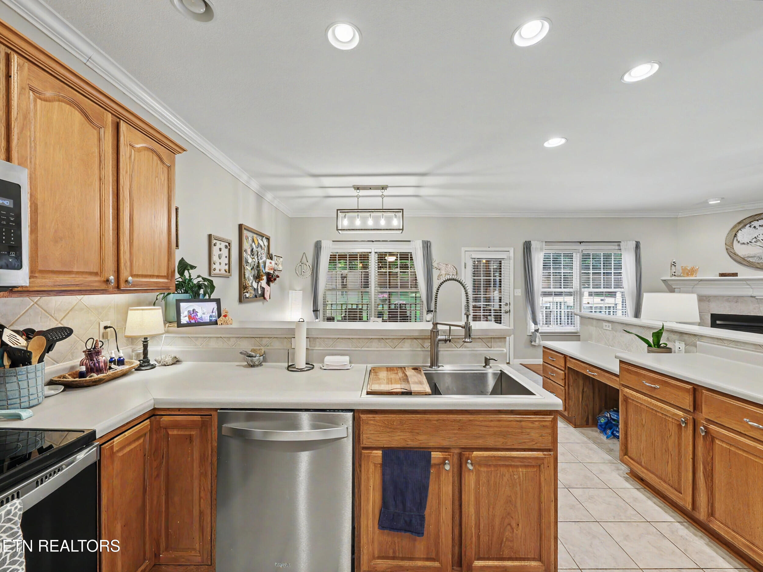 607 Valley Hill Lane