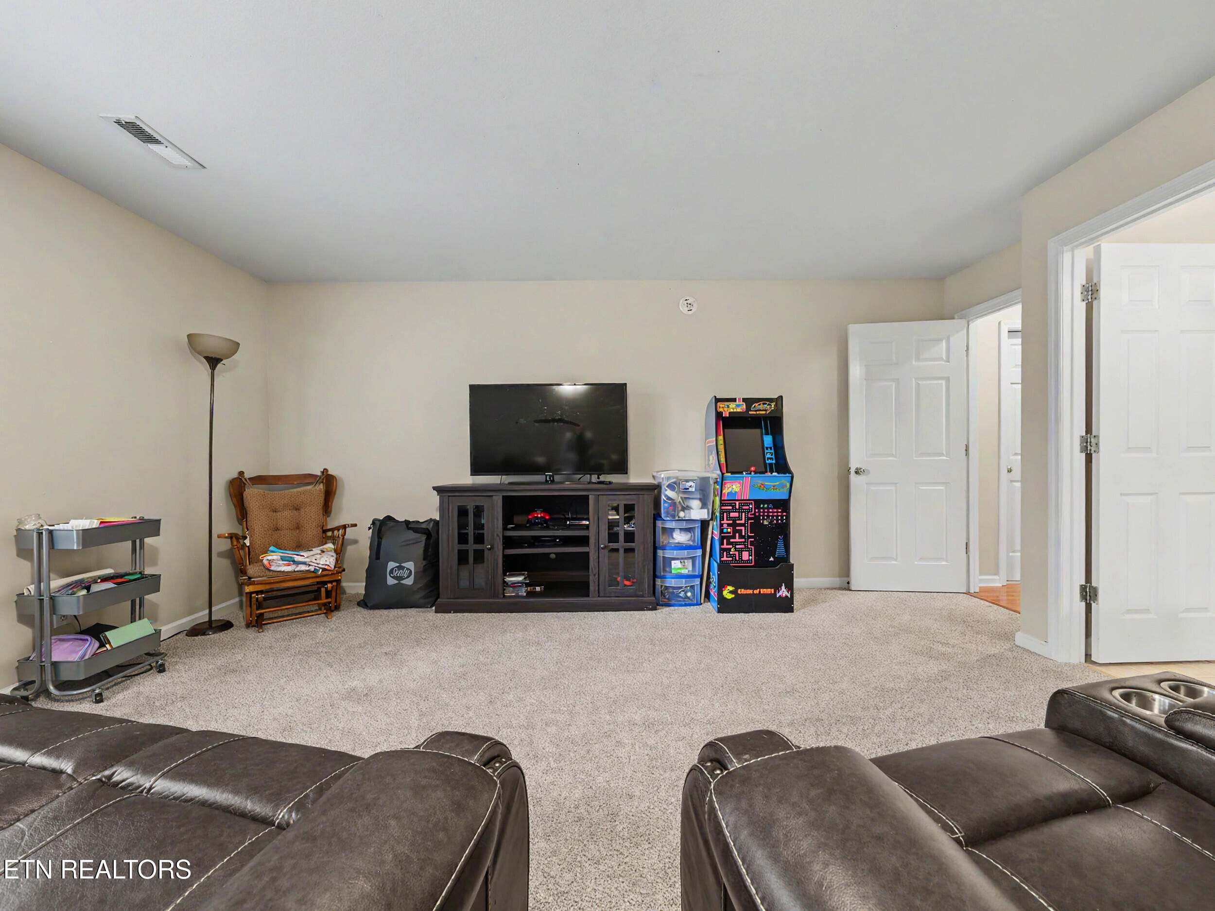 607 Valley Hill Lane