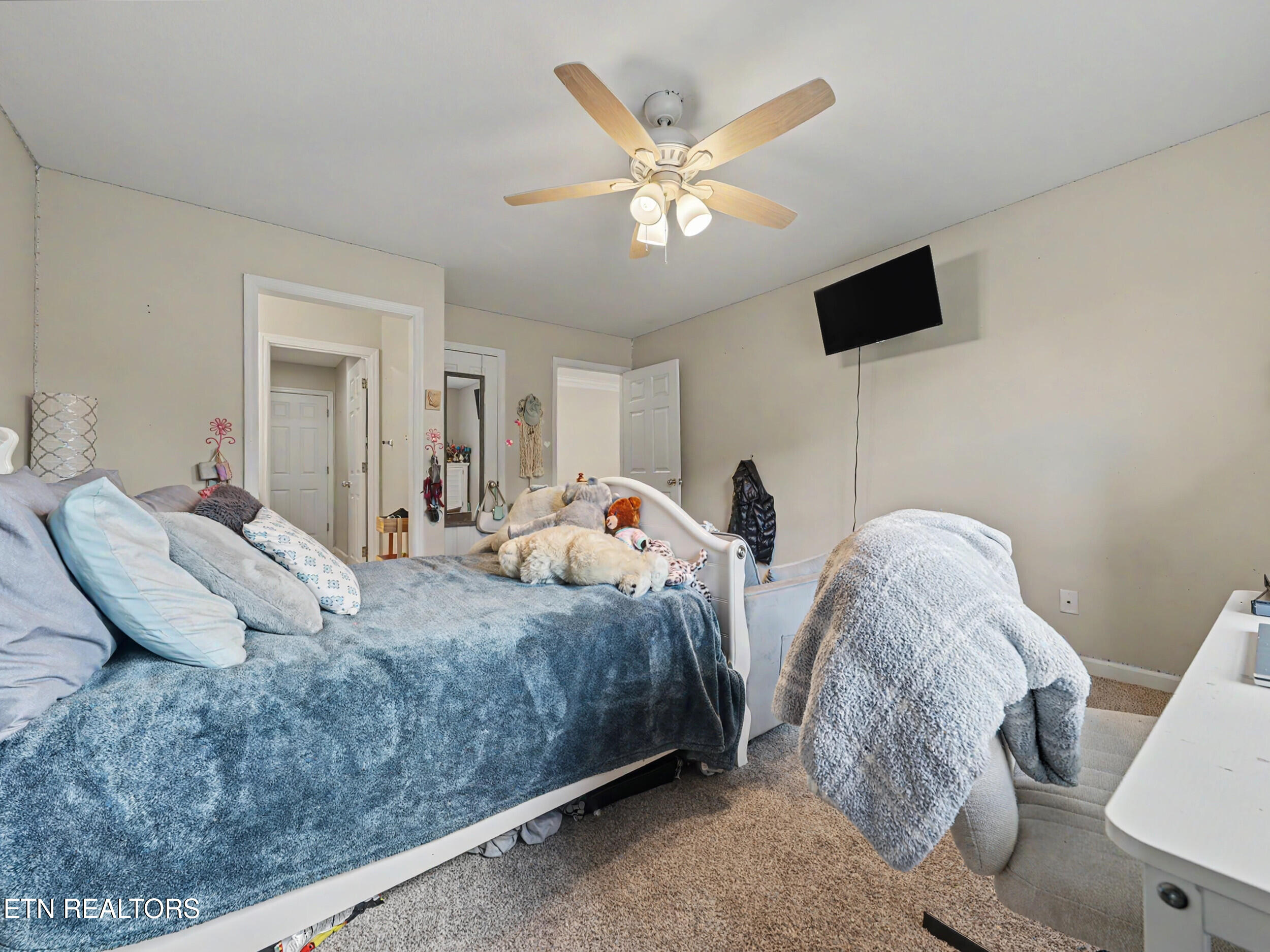 607 Valley Hill Lane
