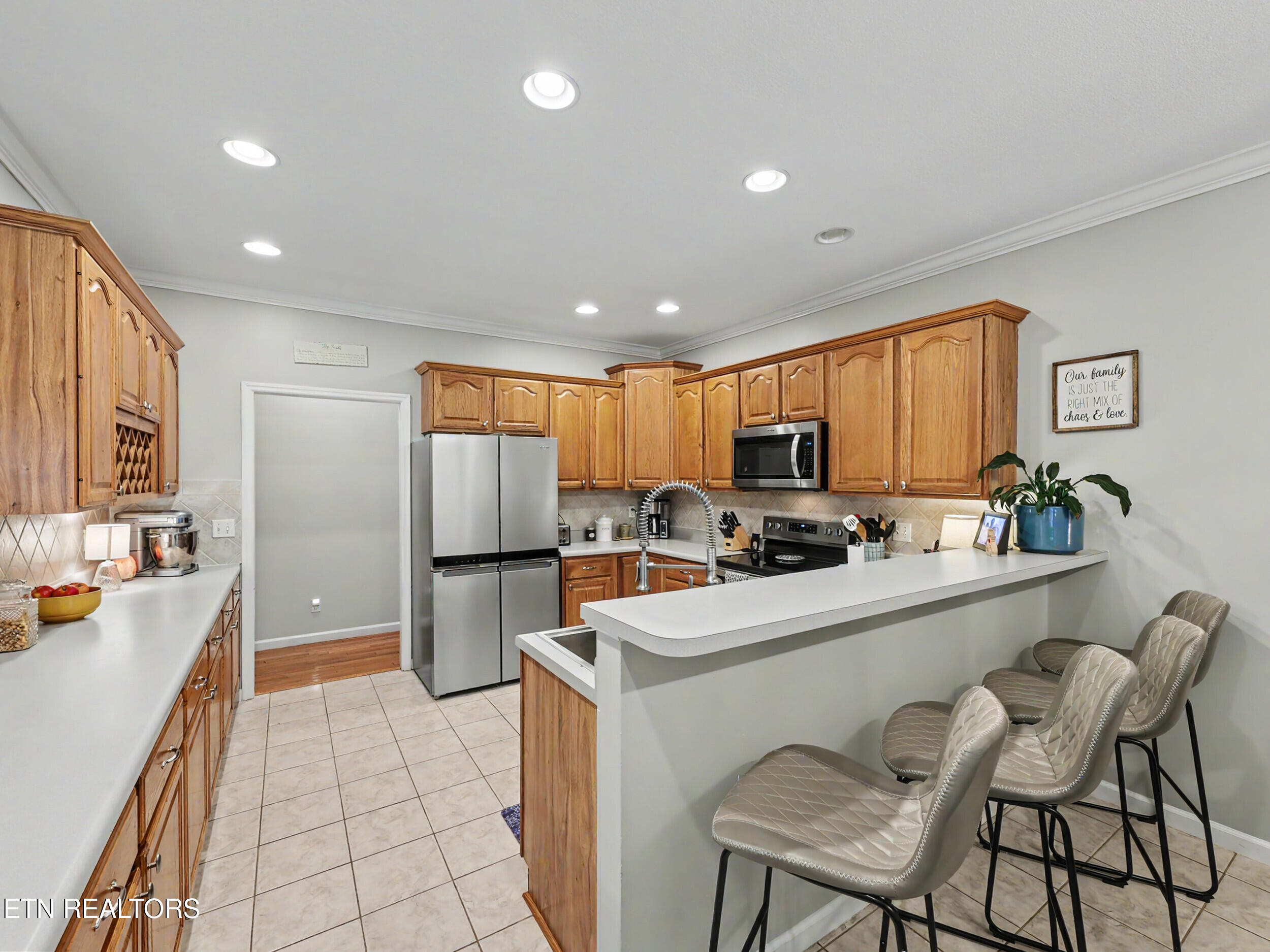 607 Valley Hill Lane