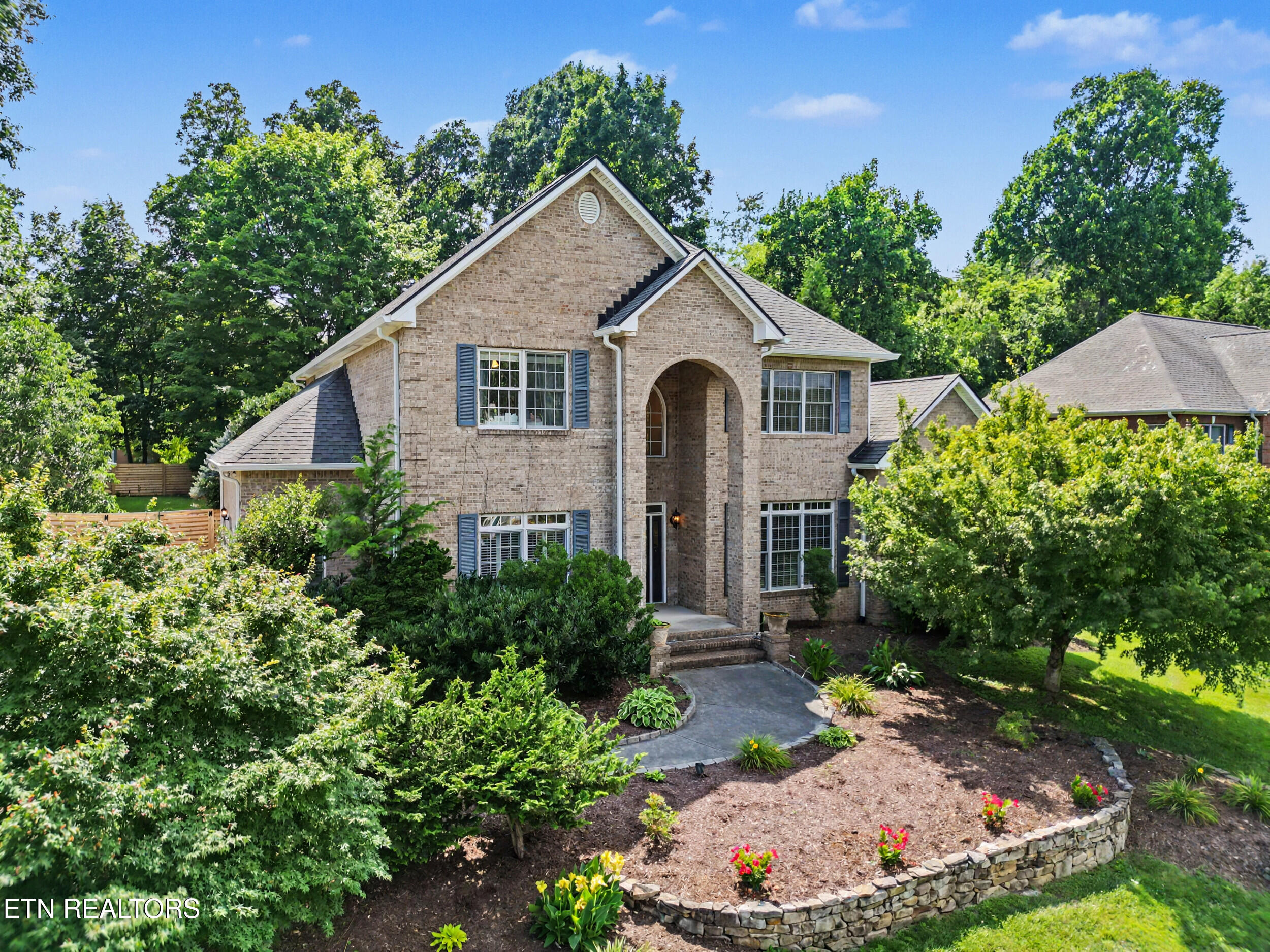 607 Valley Hill Lane