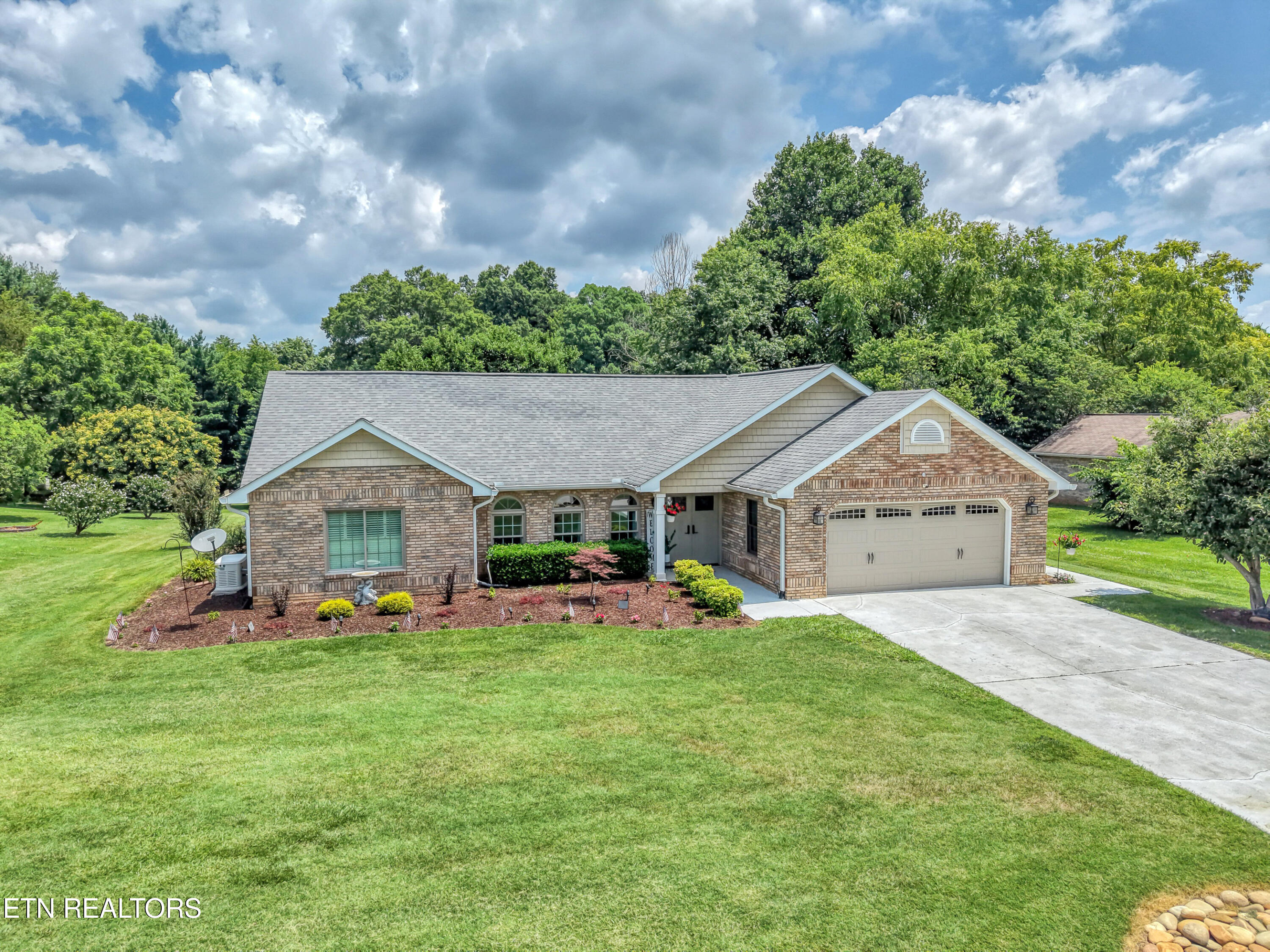 1210 Edinburgh Drive
