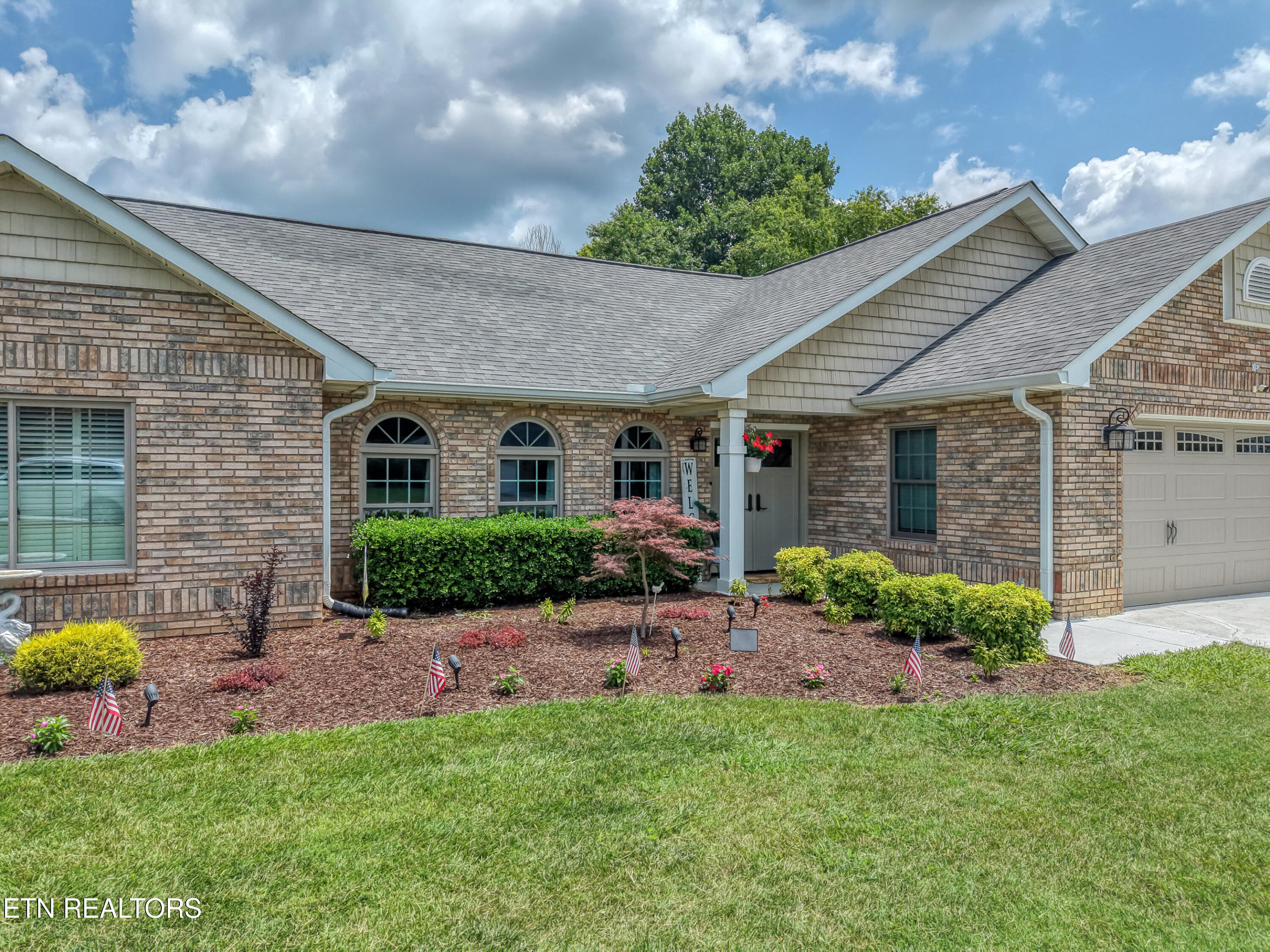 1210 Edinburgh Drive