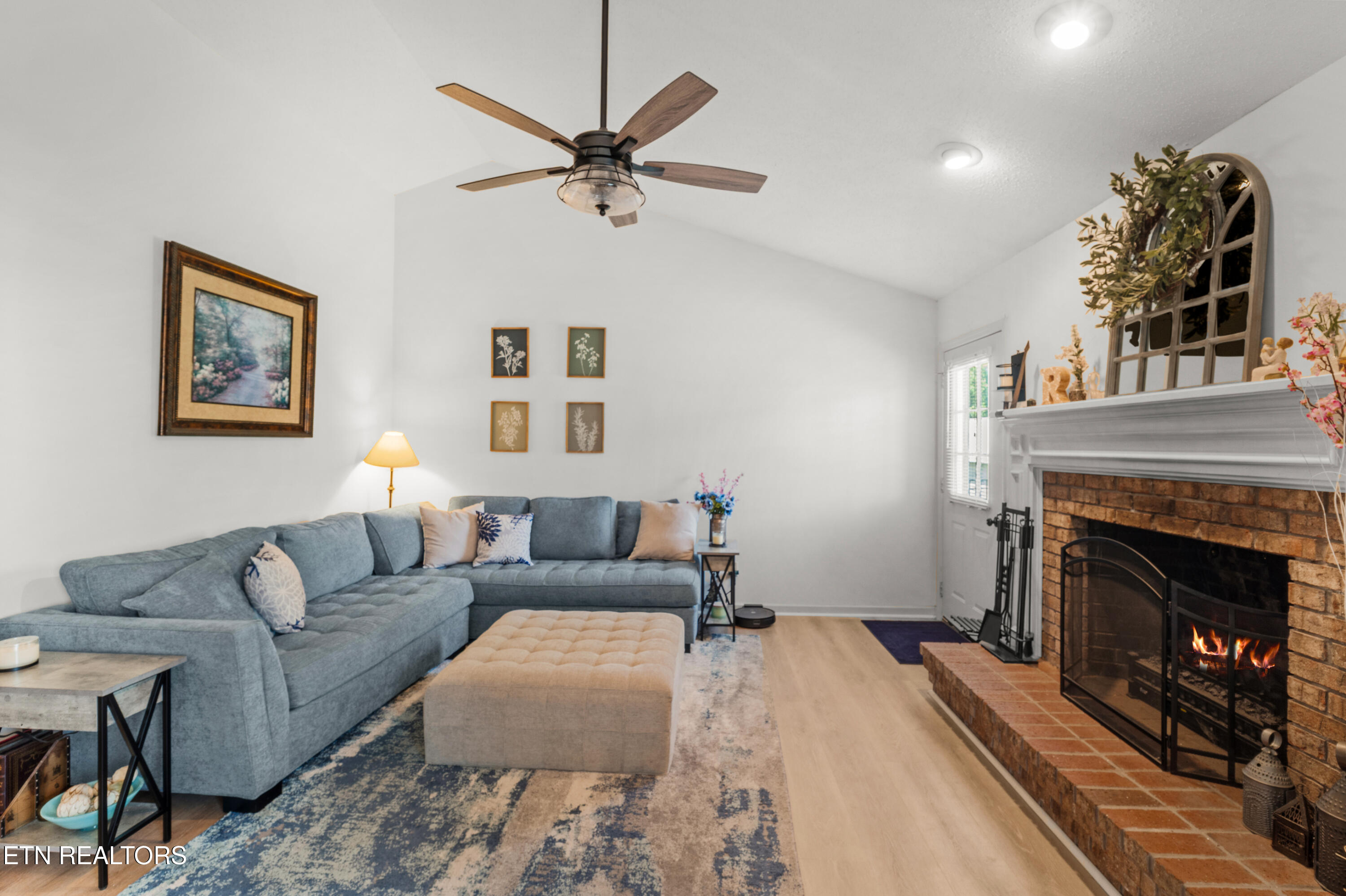 940 Meadow Oaks Drive