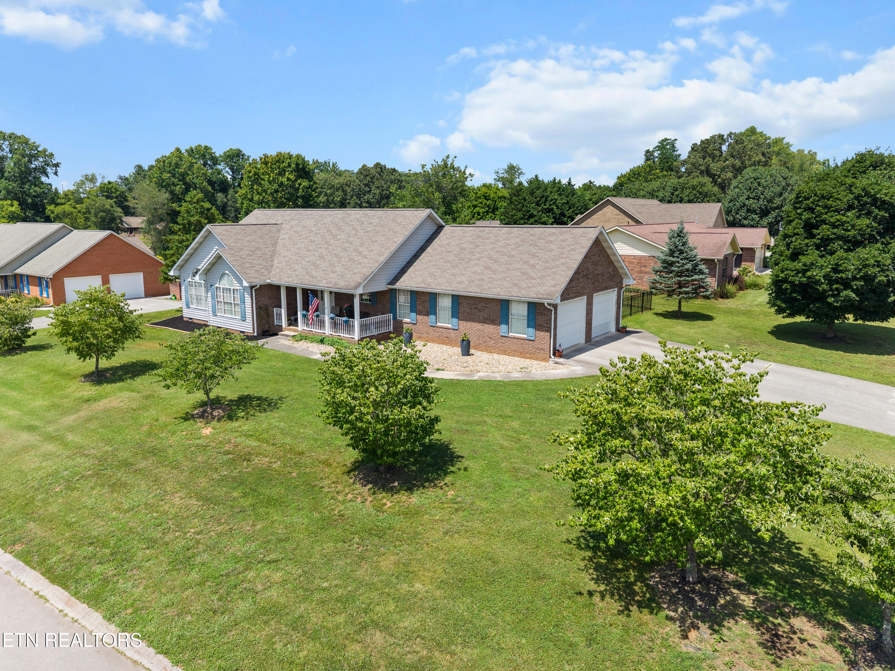 940 Meadow Oaks Drive