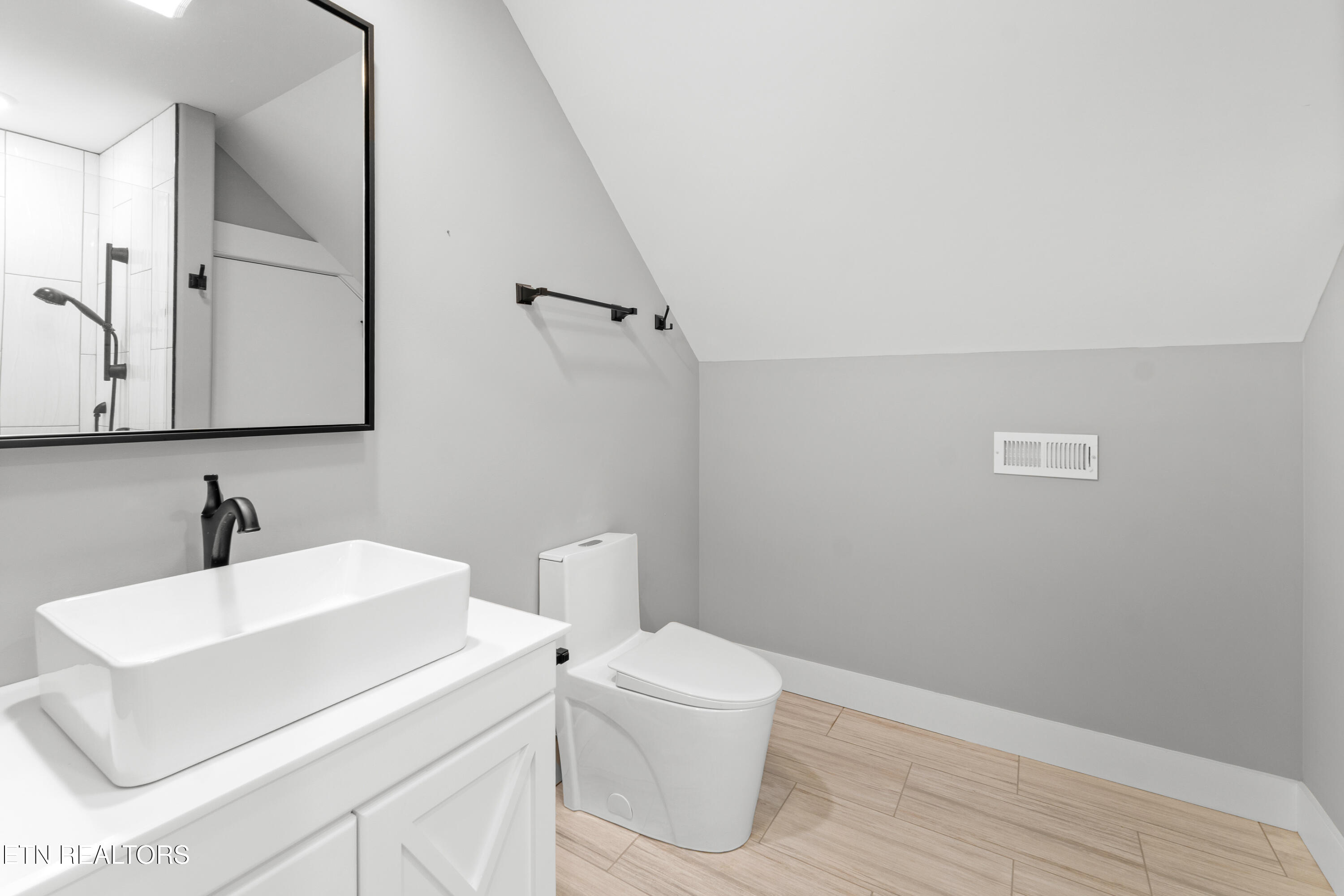 3223 Lowes Landing