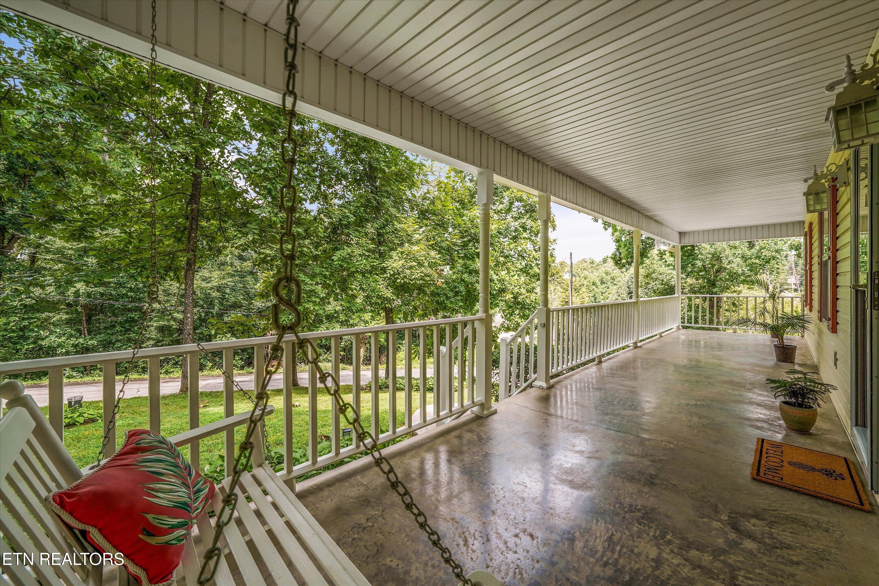 945 Frontier Circle