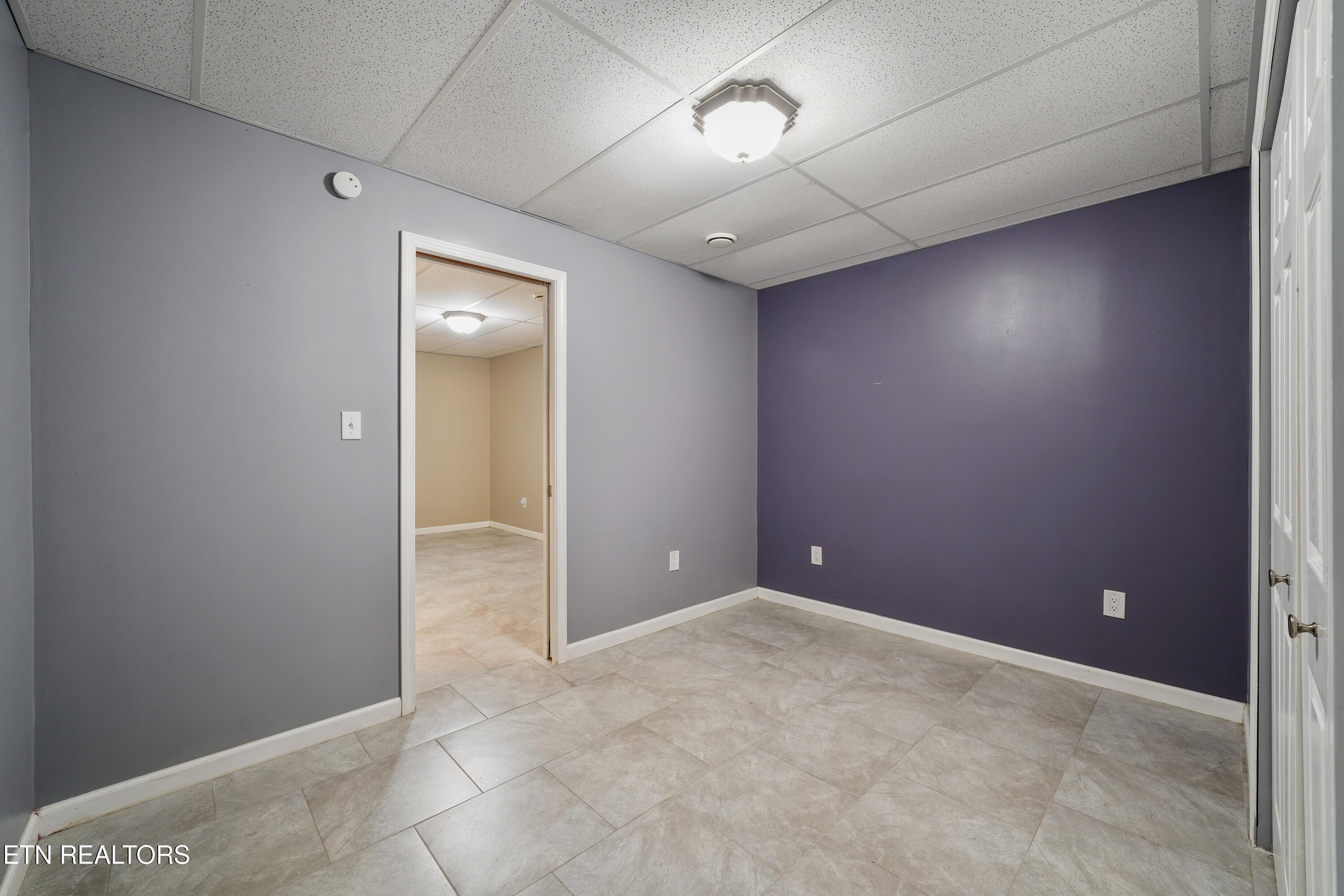 945 Frontier Circle