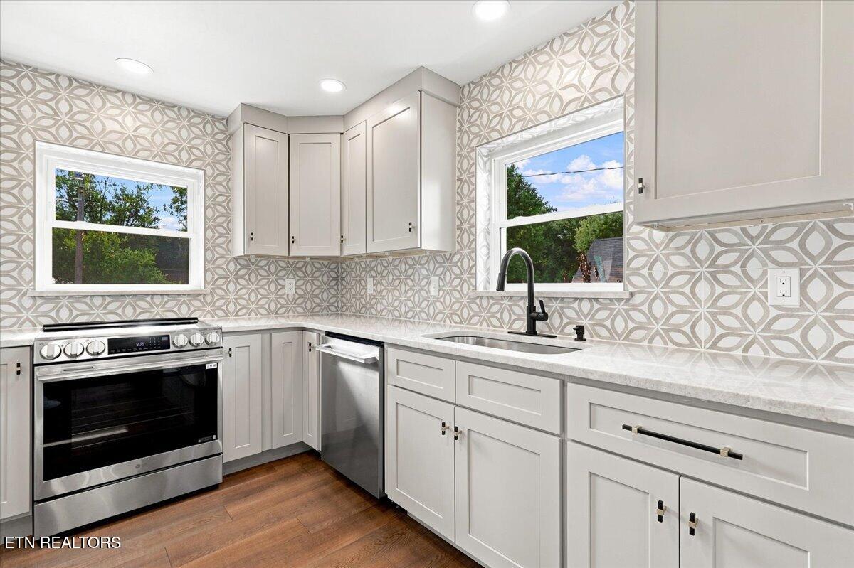 220 Locha Poka Drive