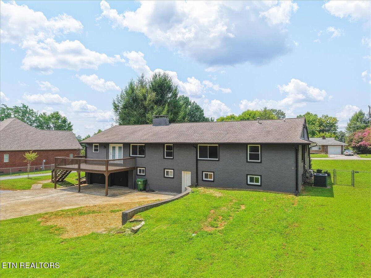 220 Locha Poka Drive