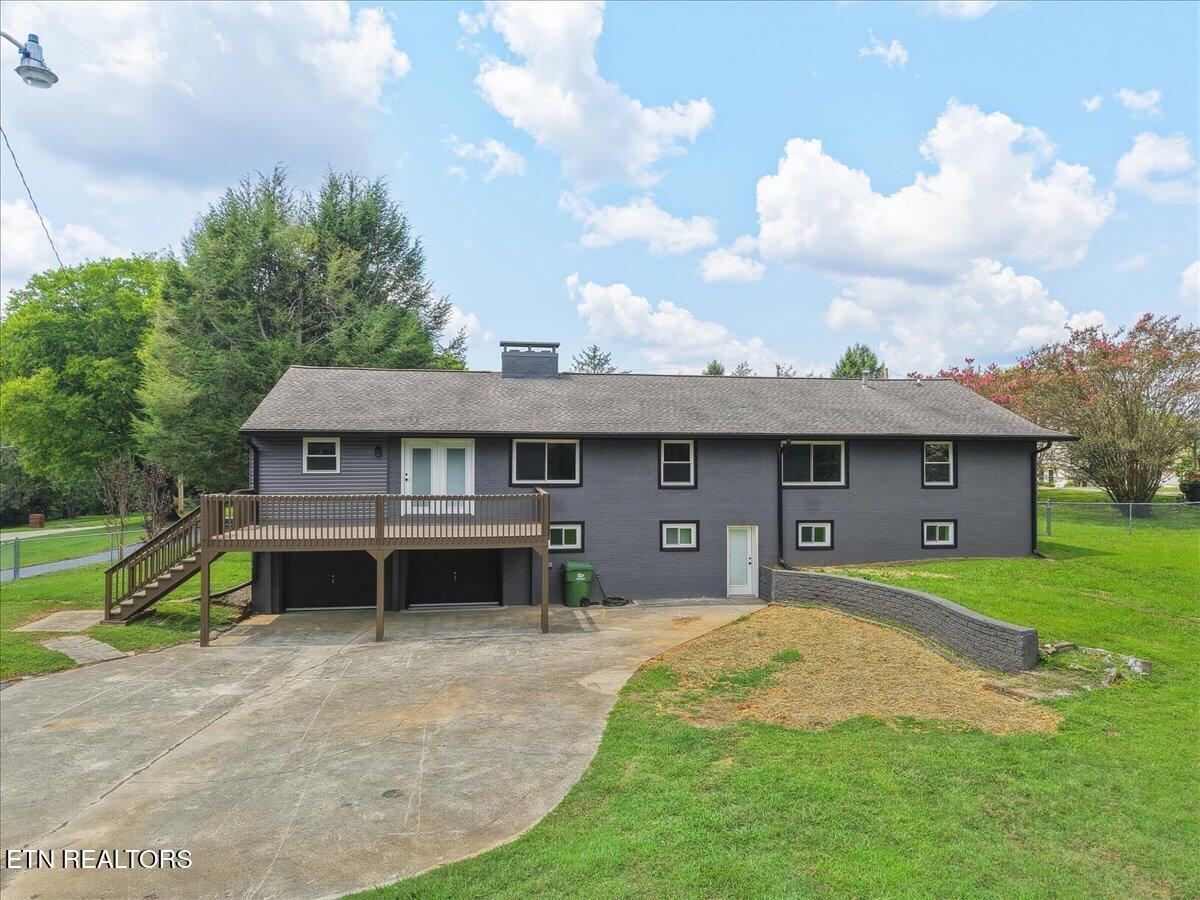 220 Locha Poka Drive