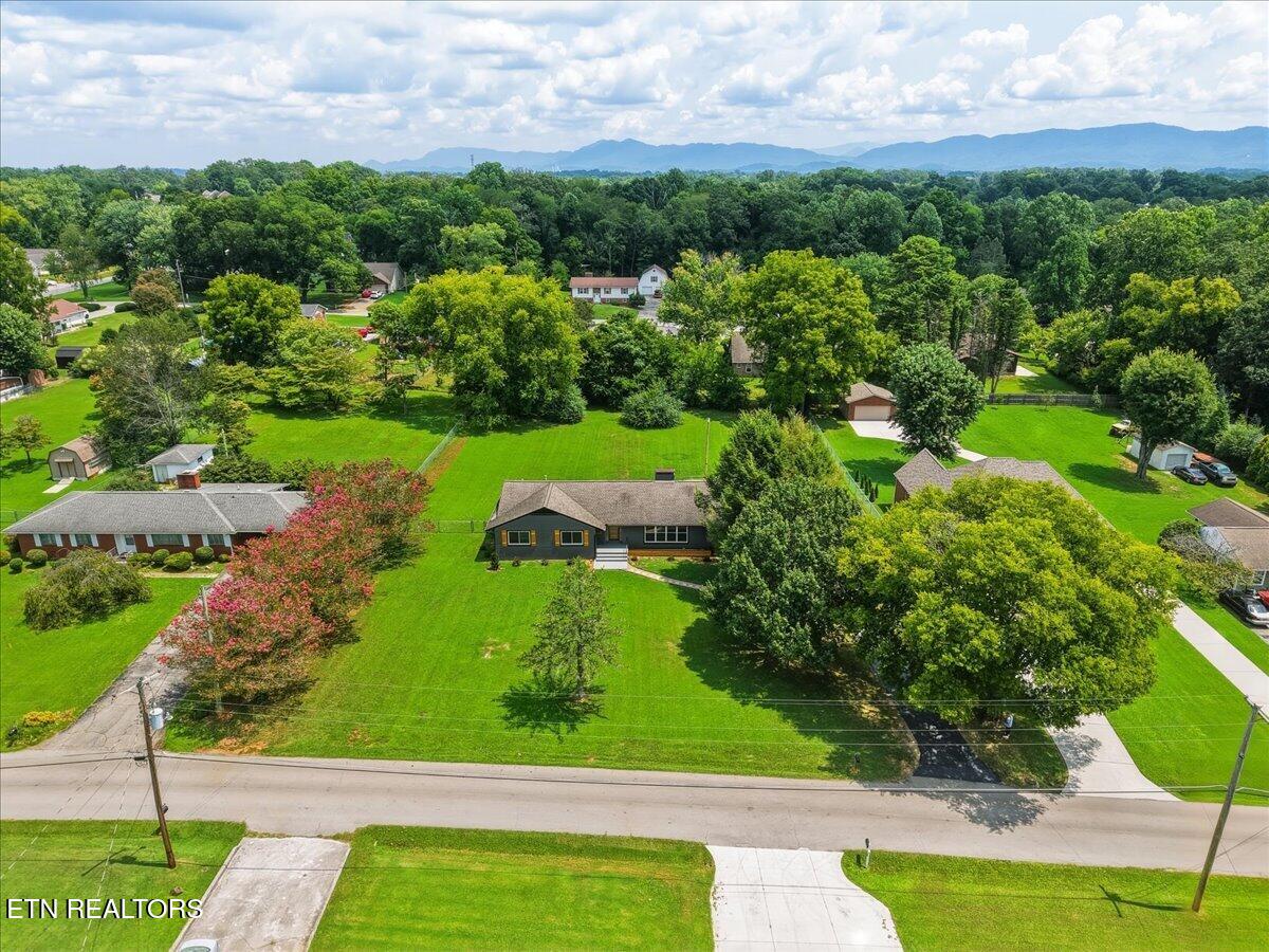 220 Locha Poka Drive