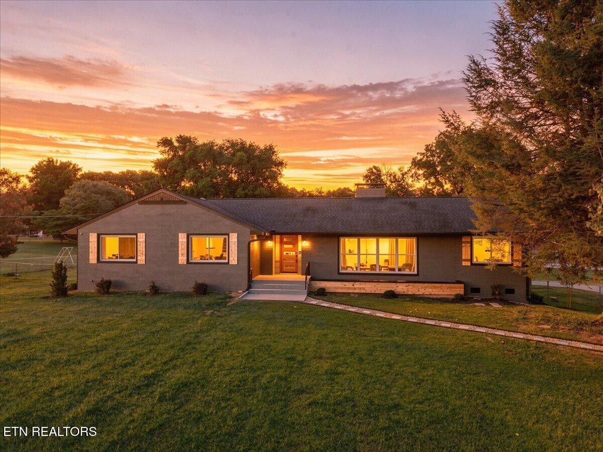 220 Locha Poka Drive