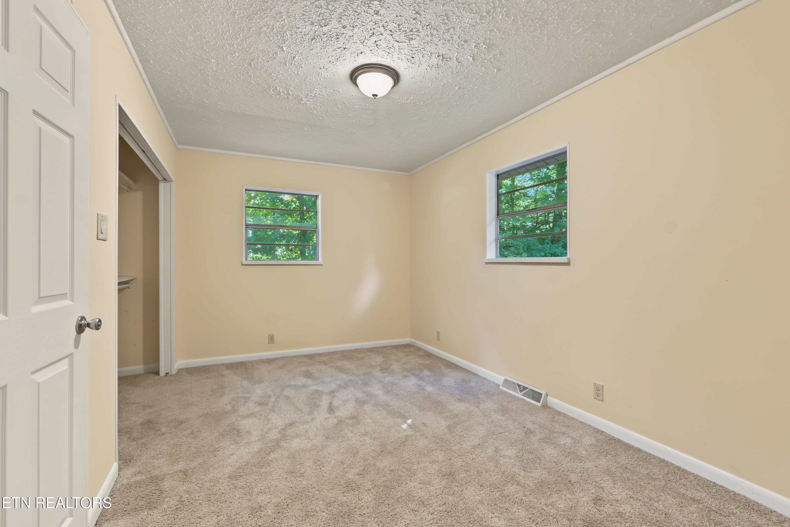 3889 Quarry Rd