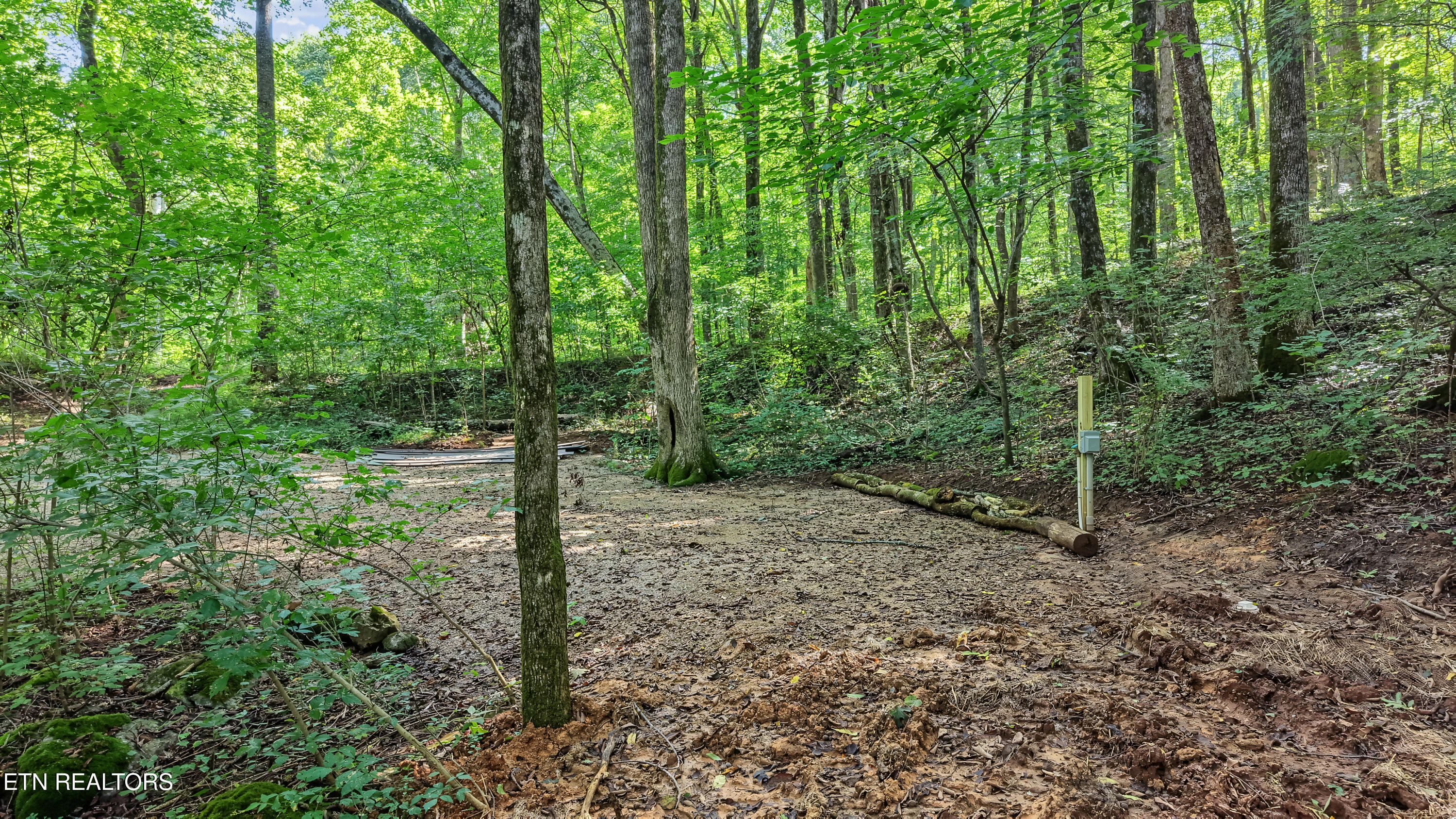 3889 Quarry Rd