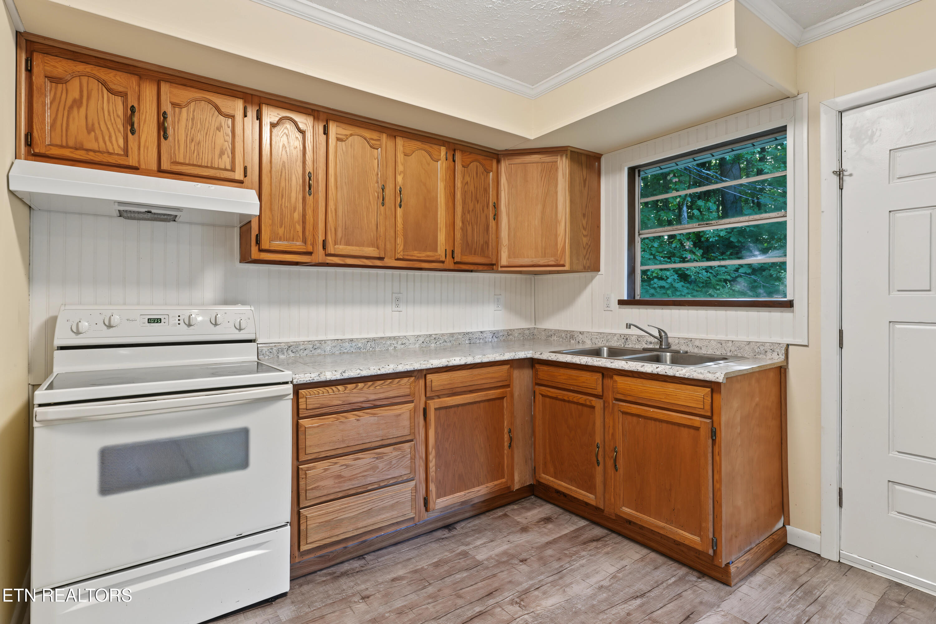 3889 Quarry Rd