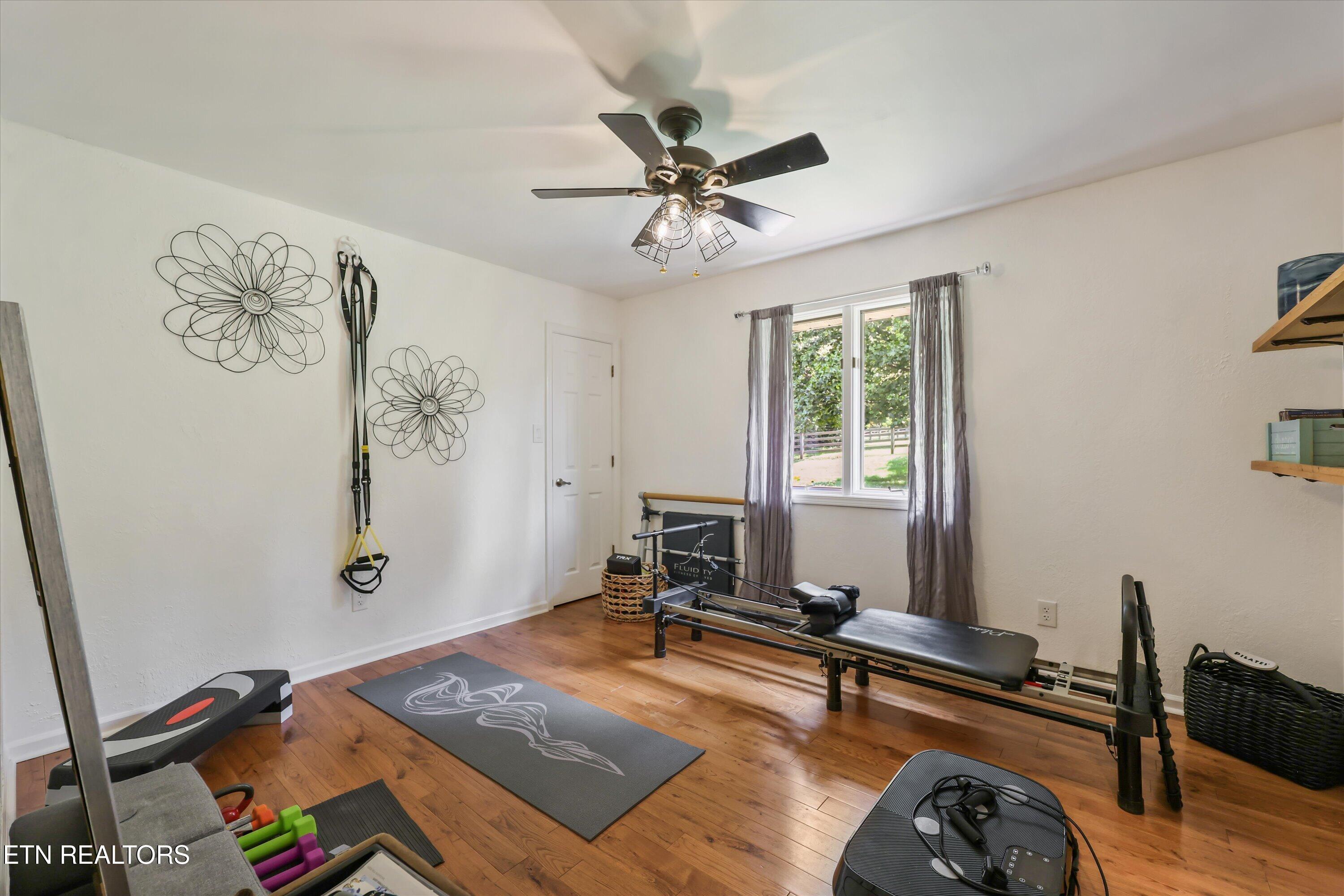 2112 Carpenters Grade Rd