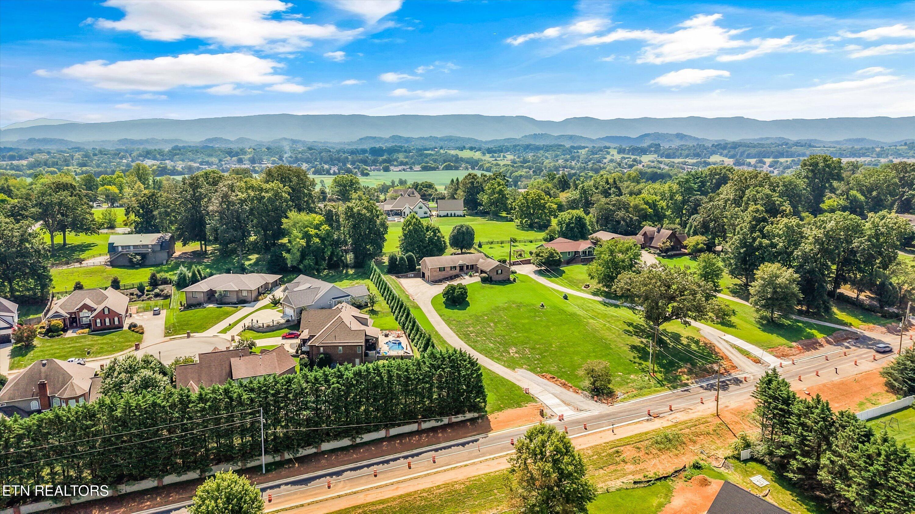 2112 Carpenters Grade Rd