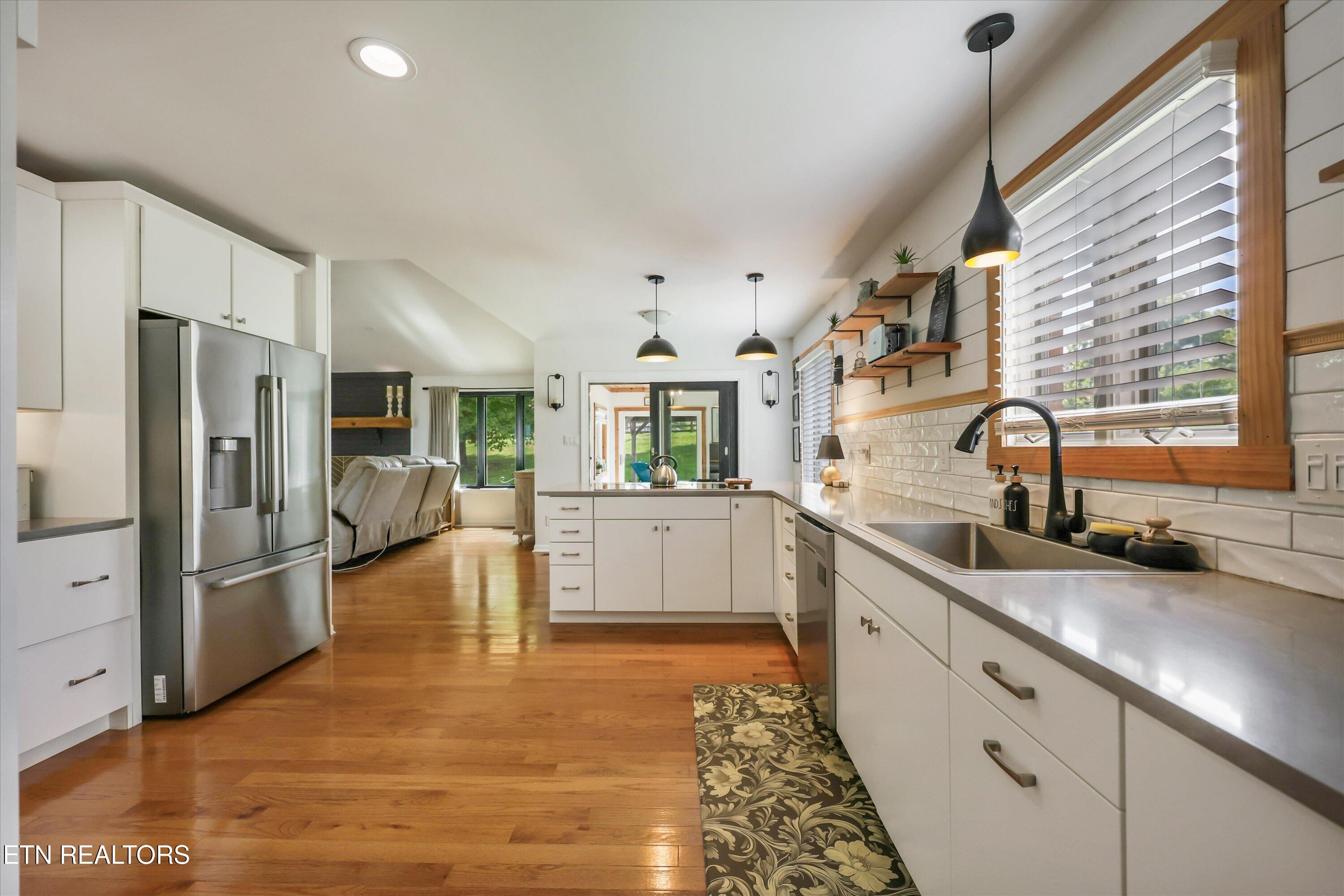 2112 Carpenters Grade Rd