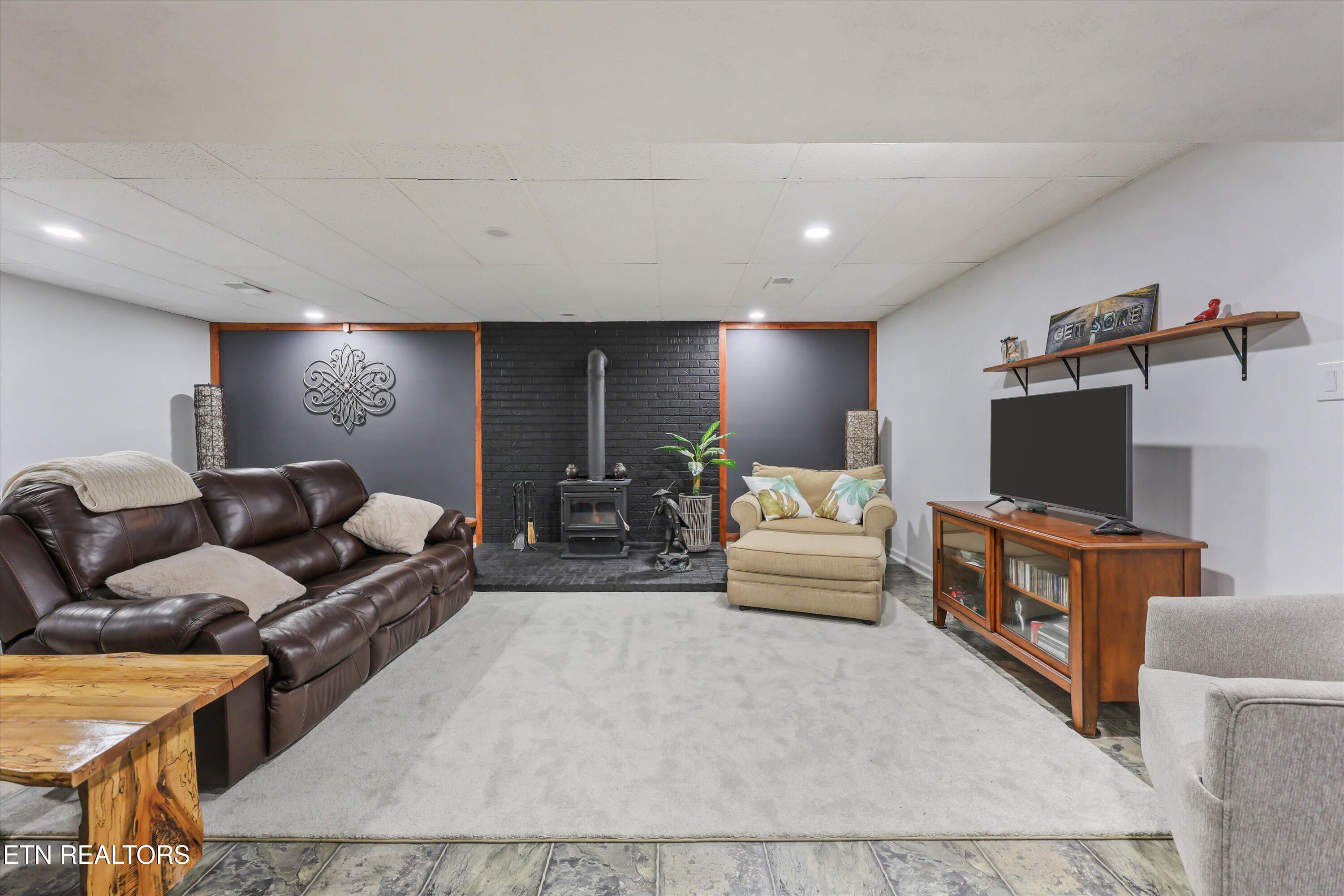 2112 Carpenters Grade Rd