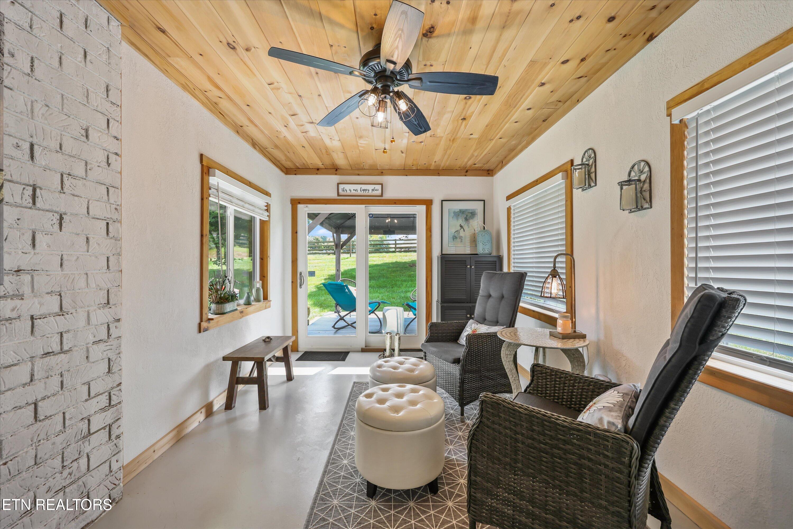 2112 Carpenters Grade Rd