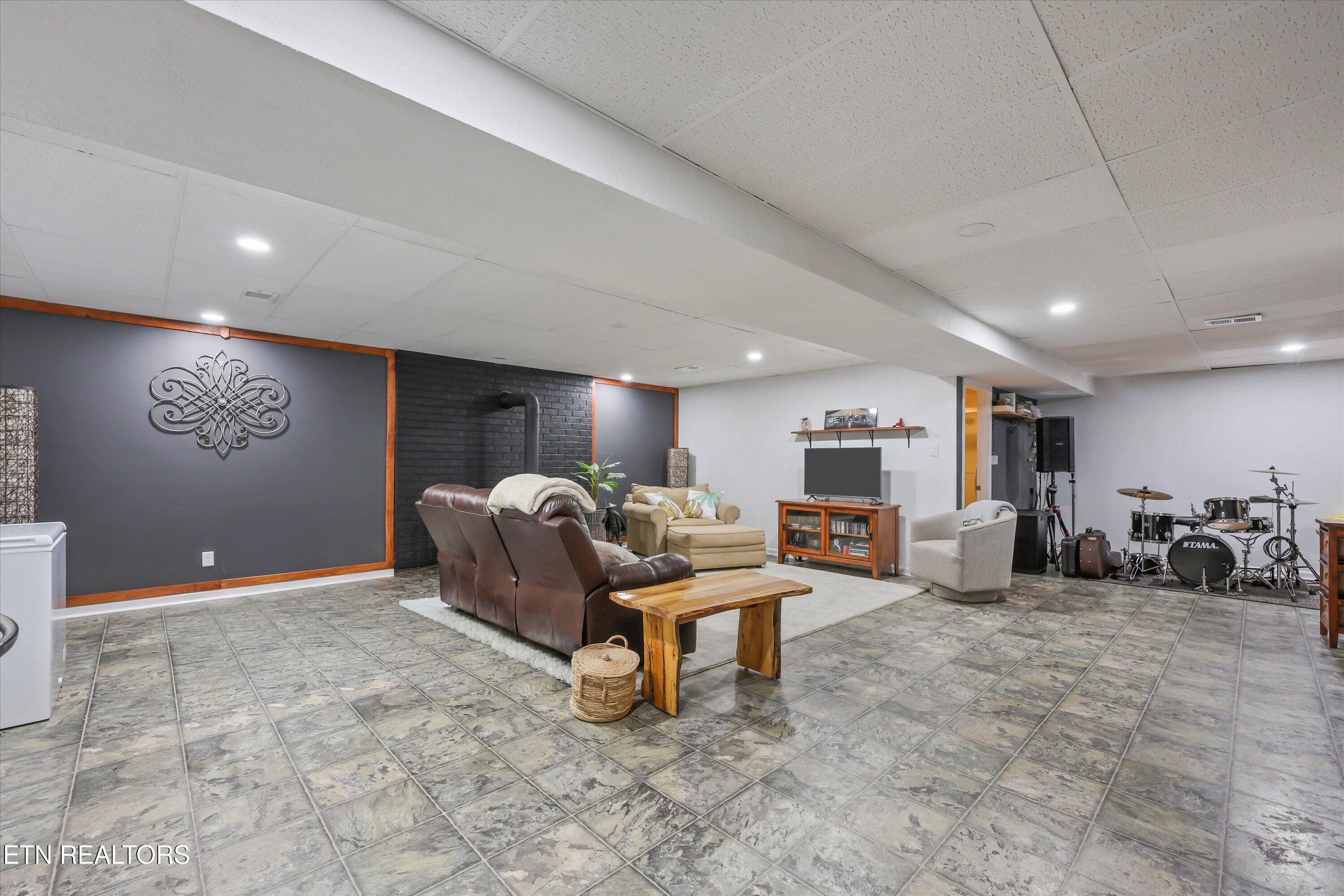 2112 Carpenters Grade Rd