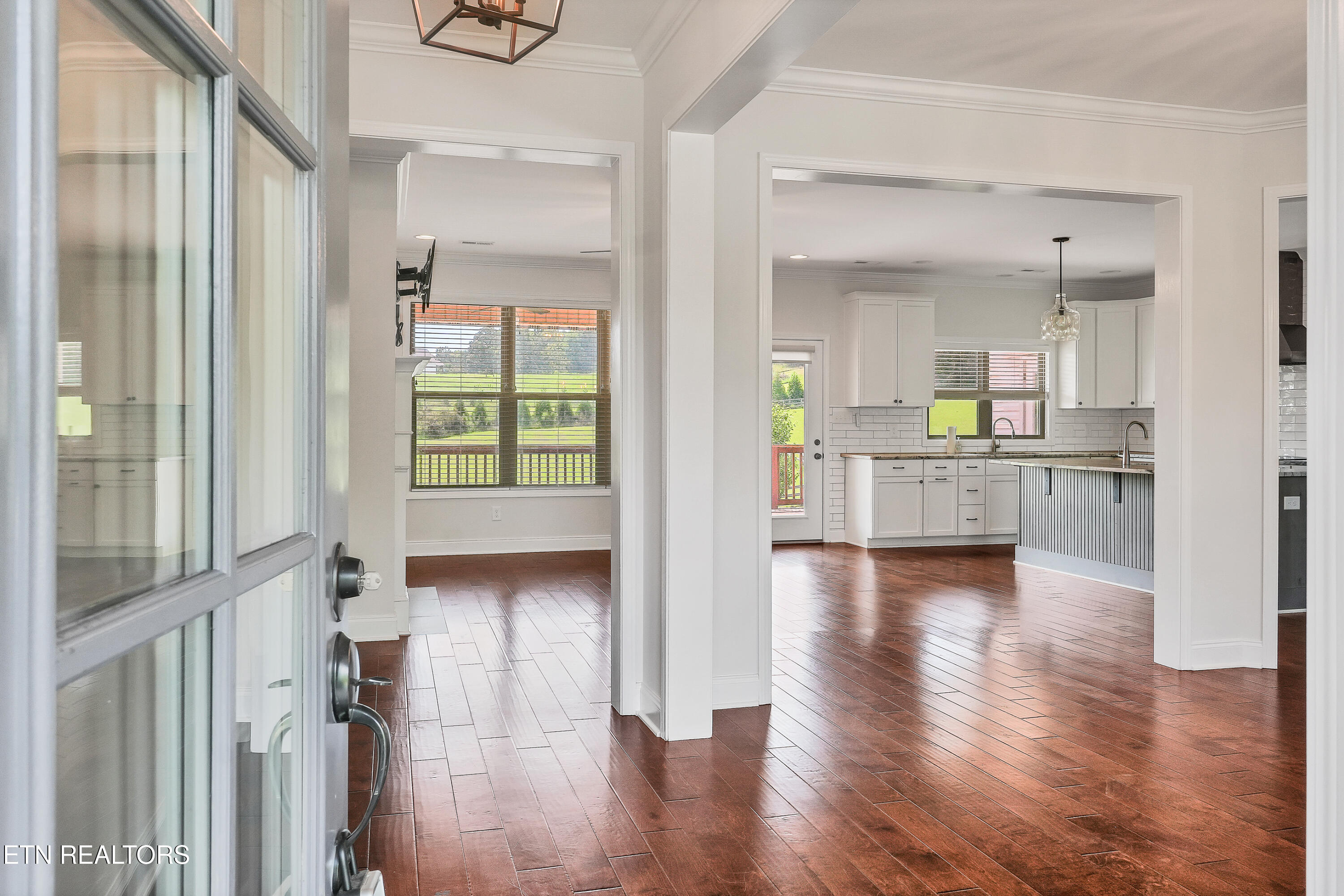 858 Dunlap Hollow Rd