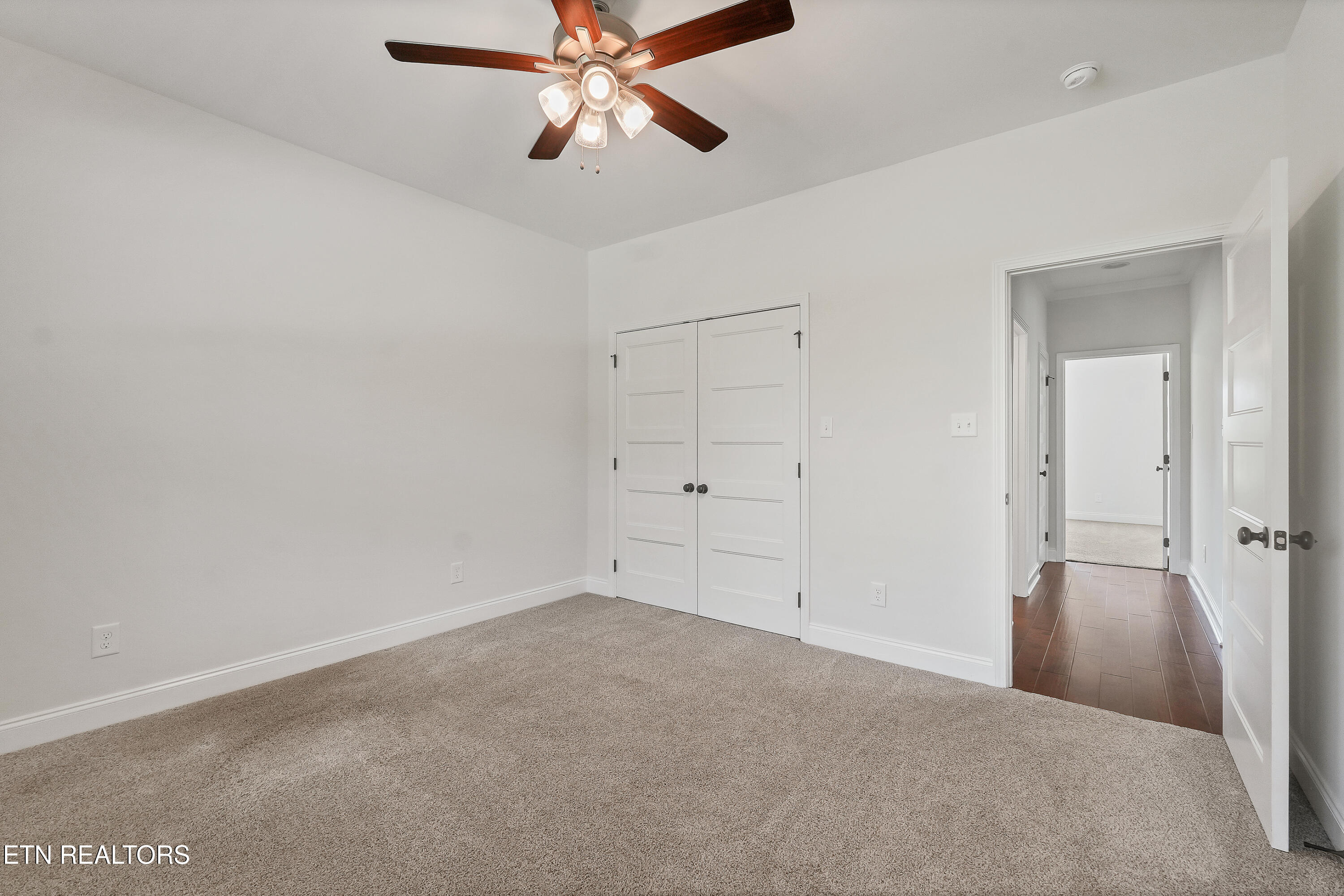 858 Dunlap Hollow Rd