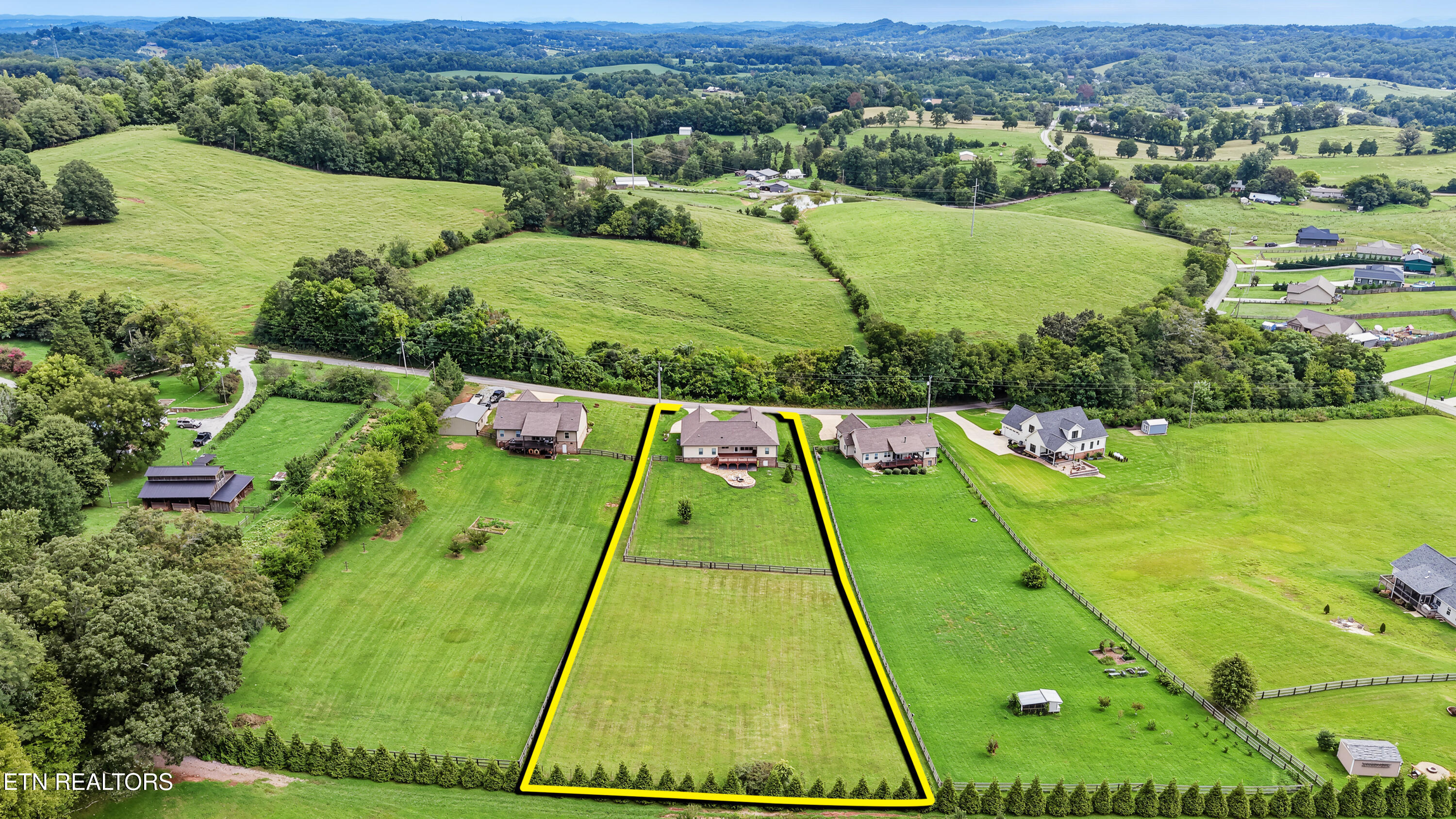 858 Dunlap Hollow Rd