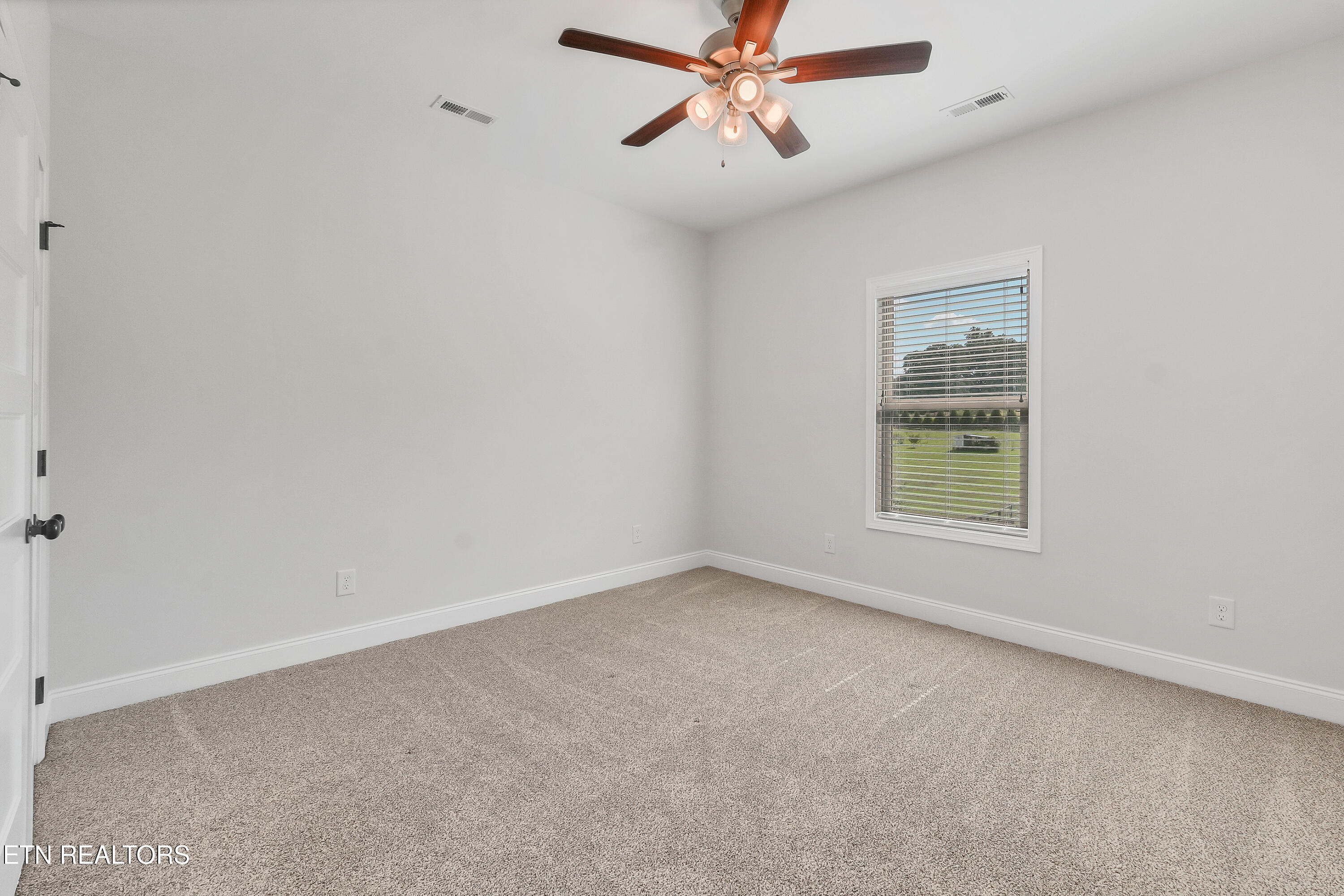 858 Dunlap Hollow Rd