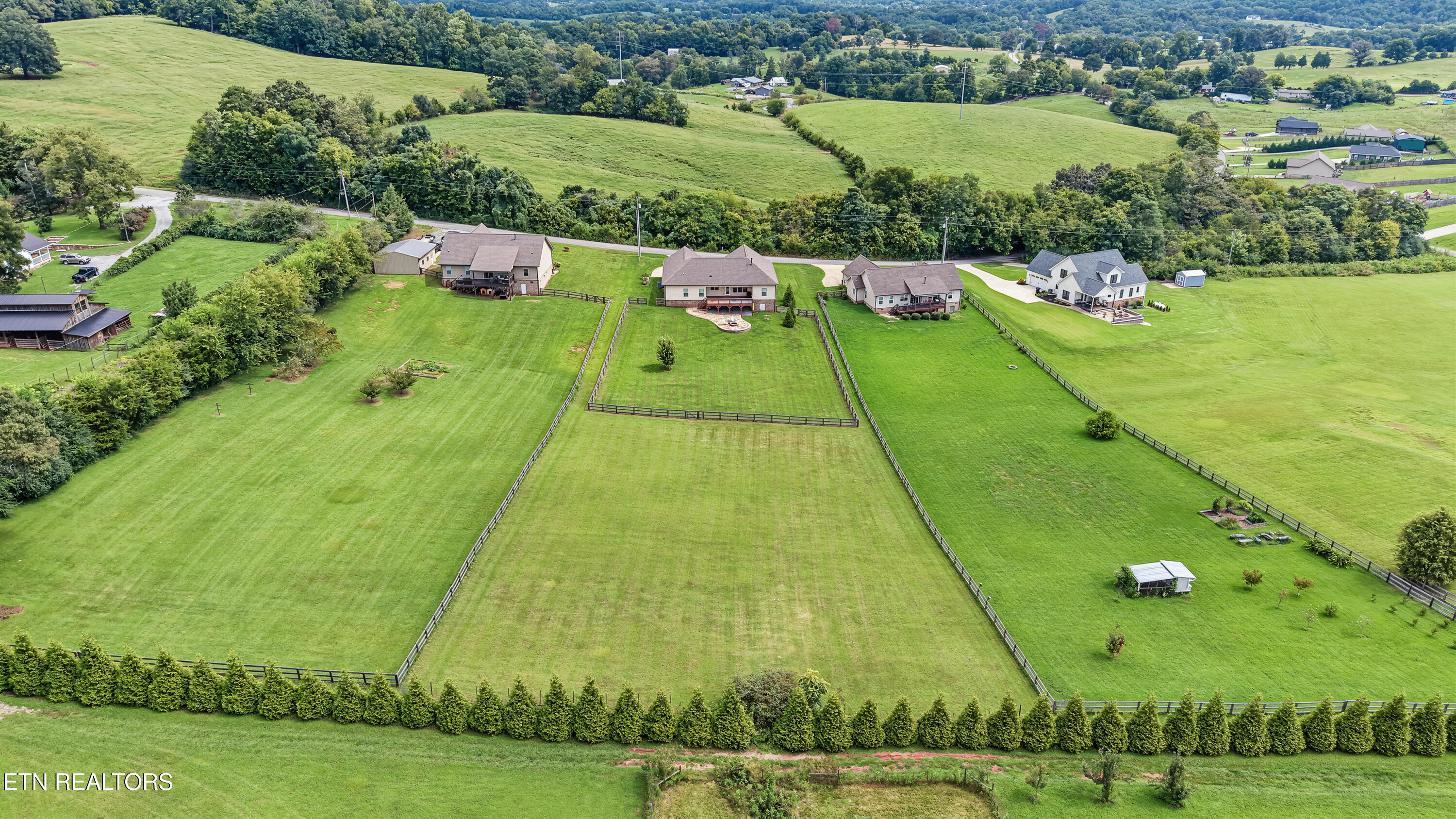858 Dunlap Hollow Rd