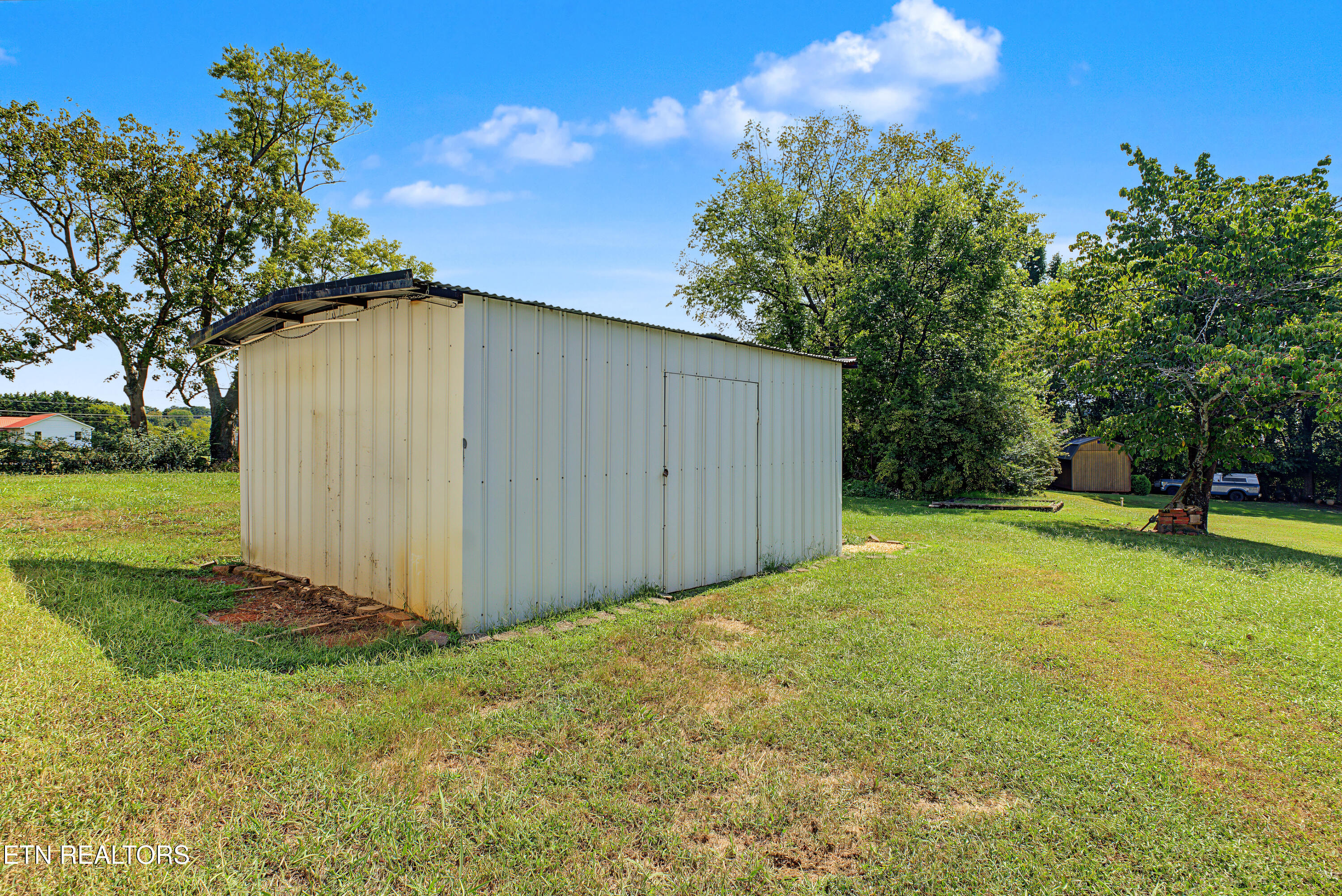 2330 Sevierville Rd